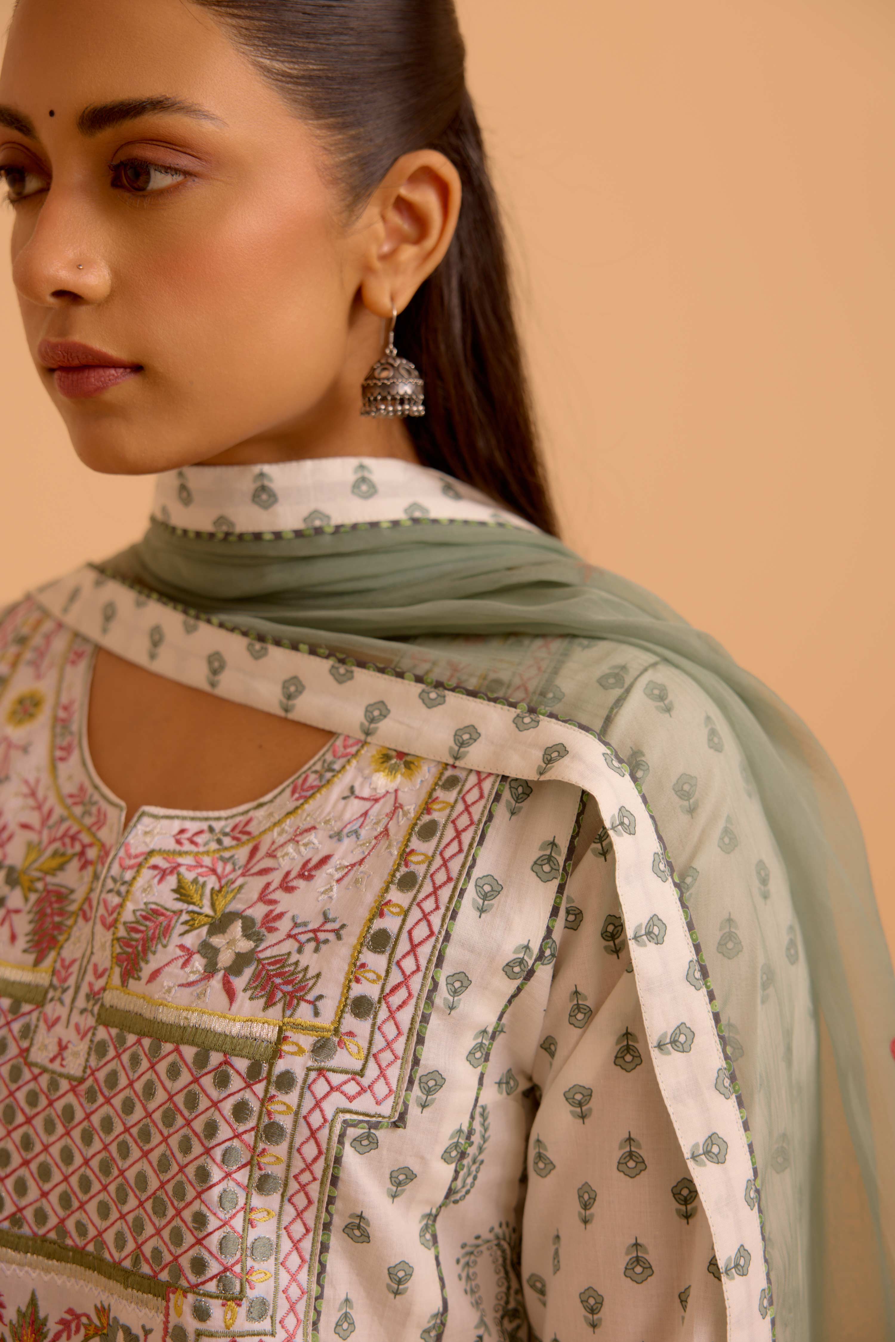 Dienne Dupatta Olive Green