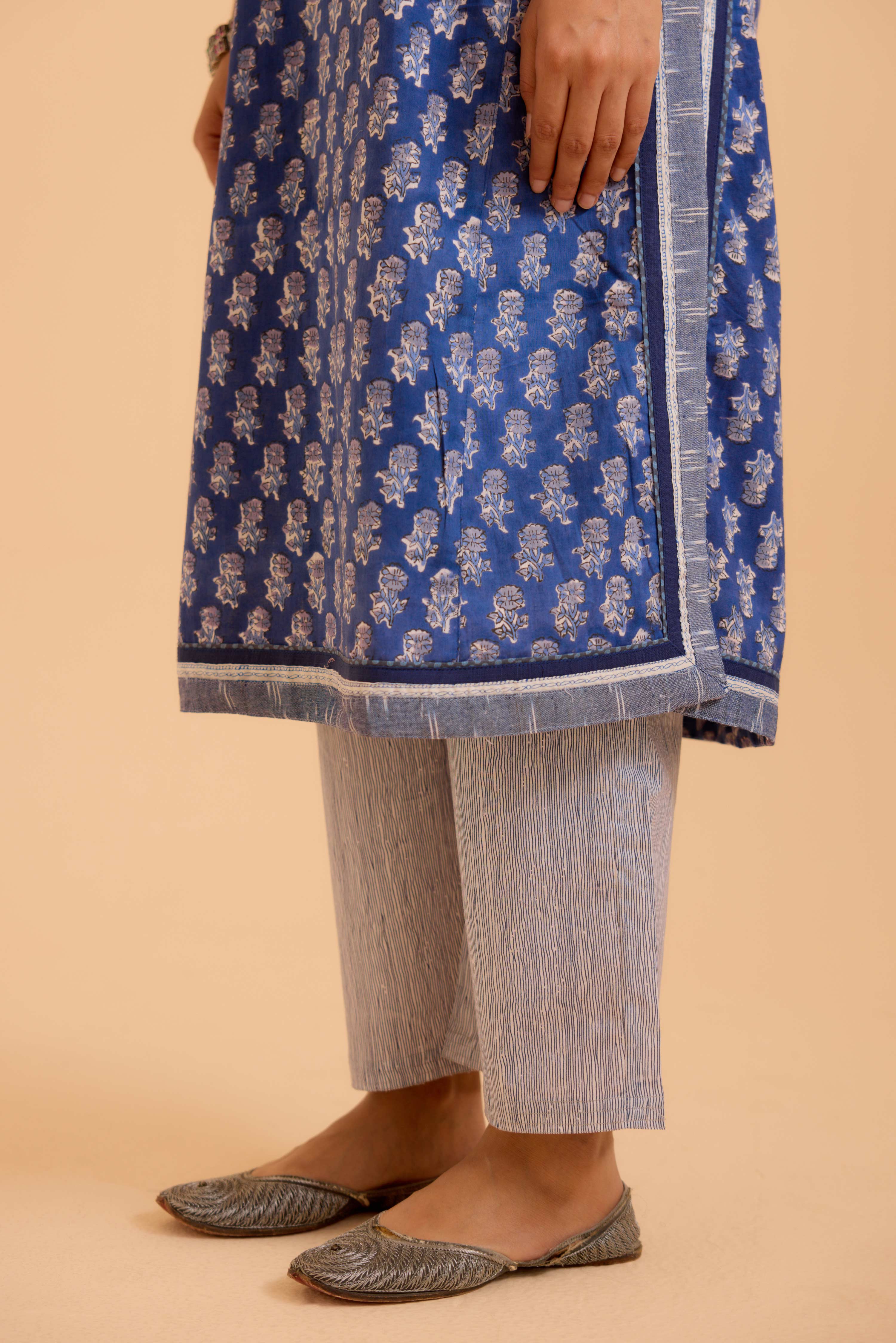 Rozana Pant Grey
