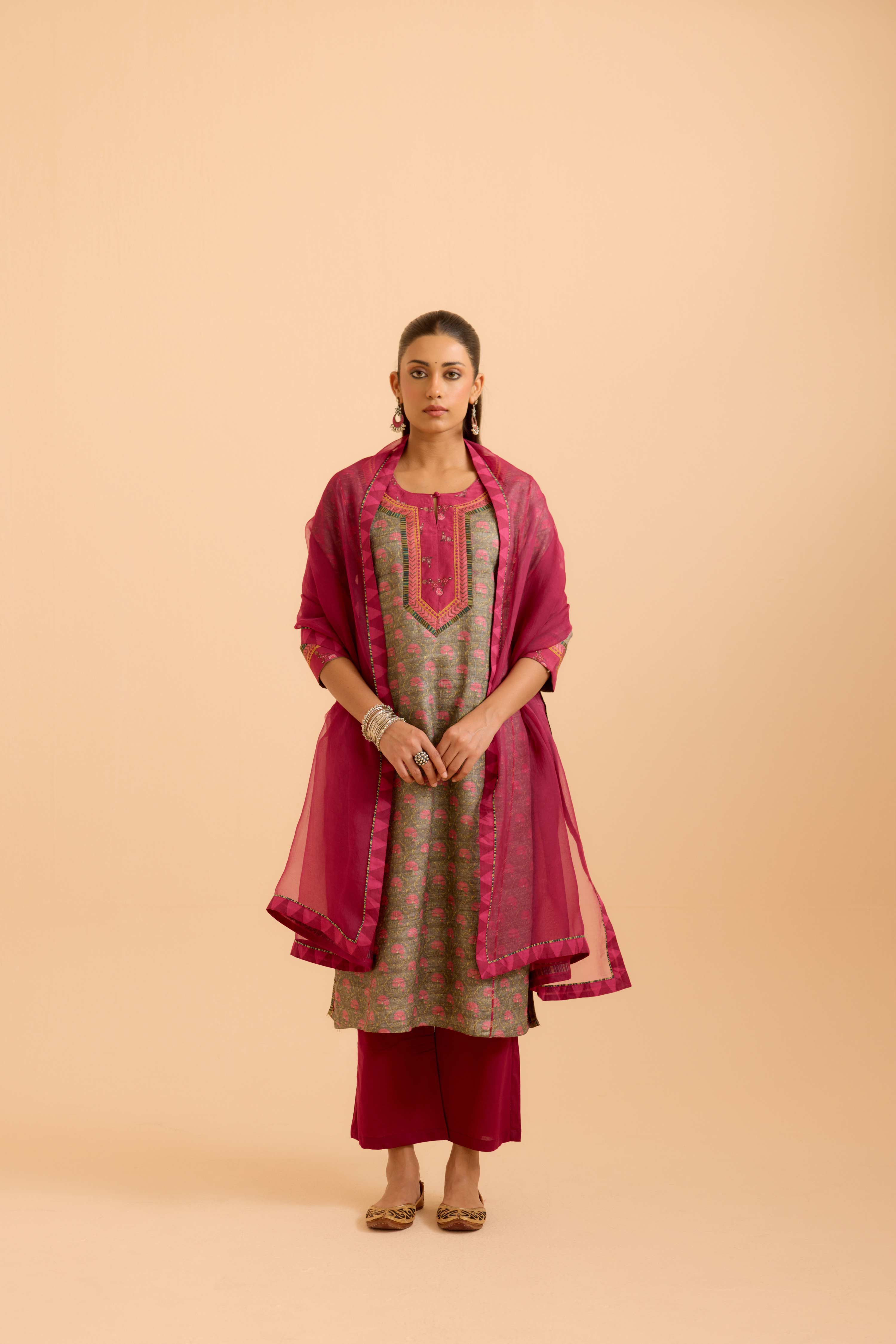 Medh Dupatta Pink