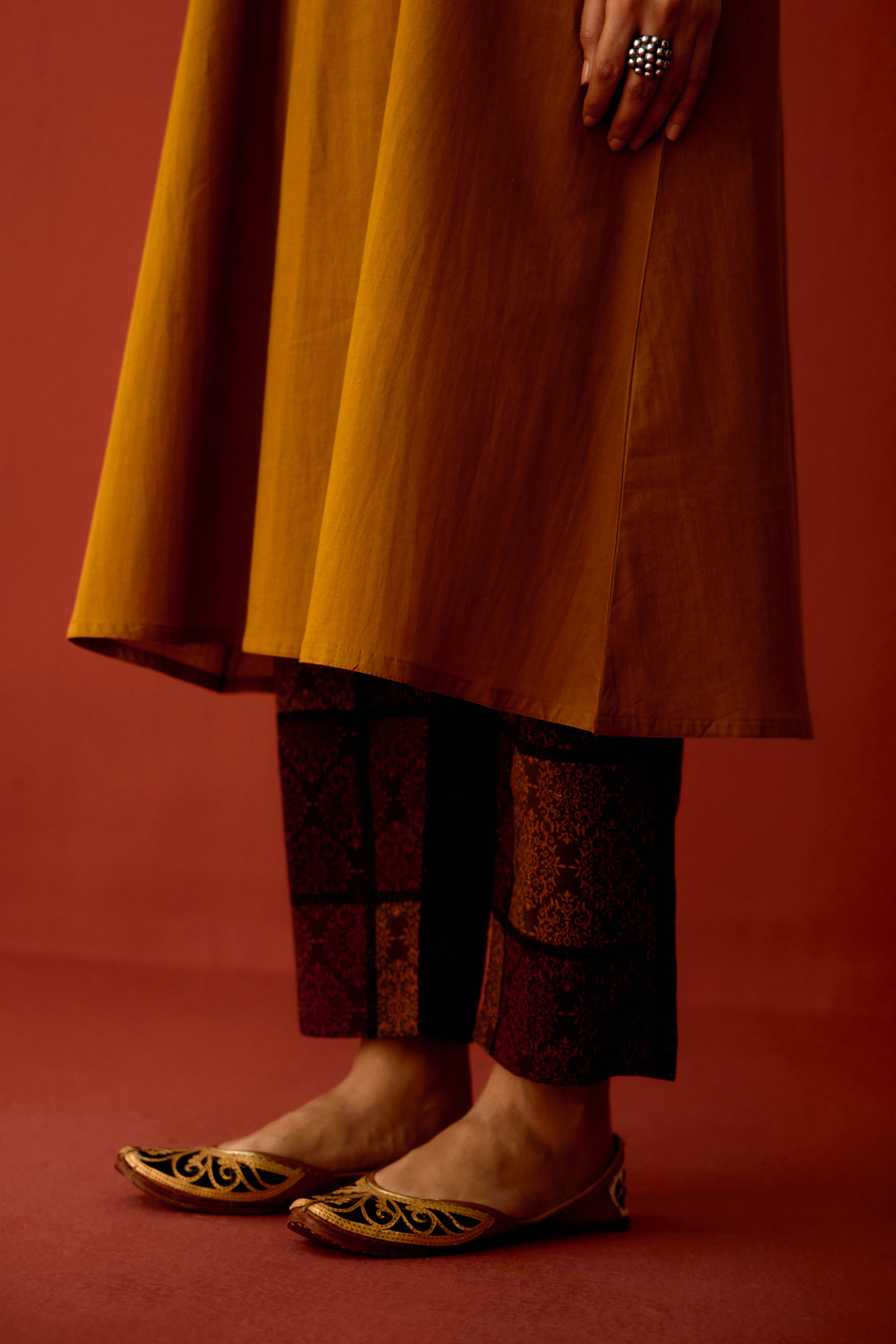 Kaia Pant Black Maroon (10083441606955)