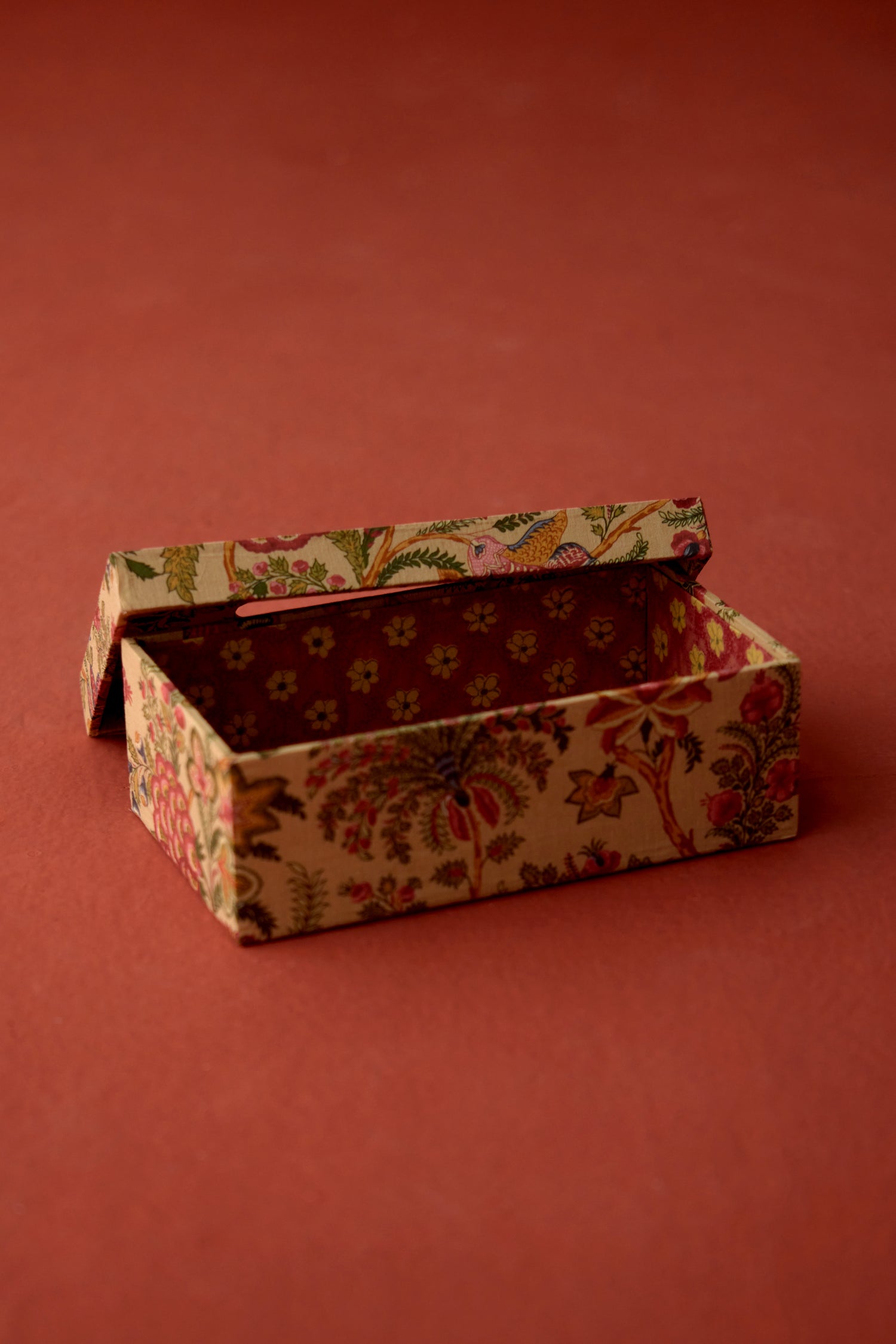 Floral Tissue Box Beige Peach (10083464053035)