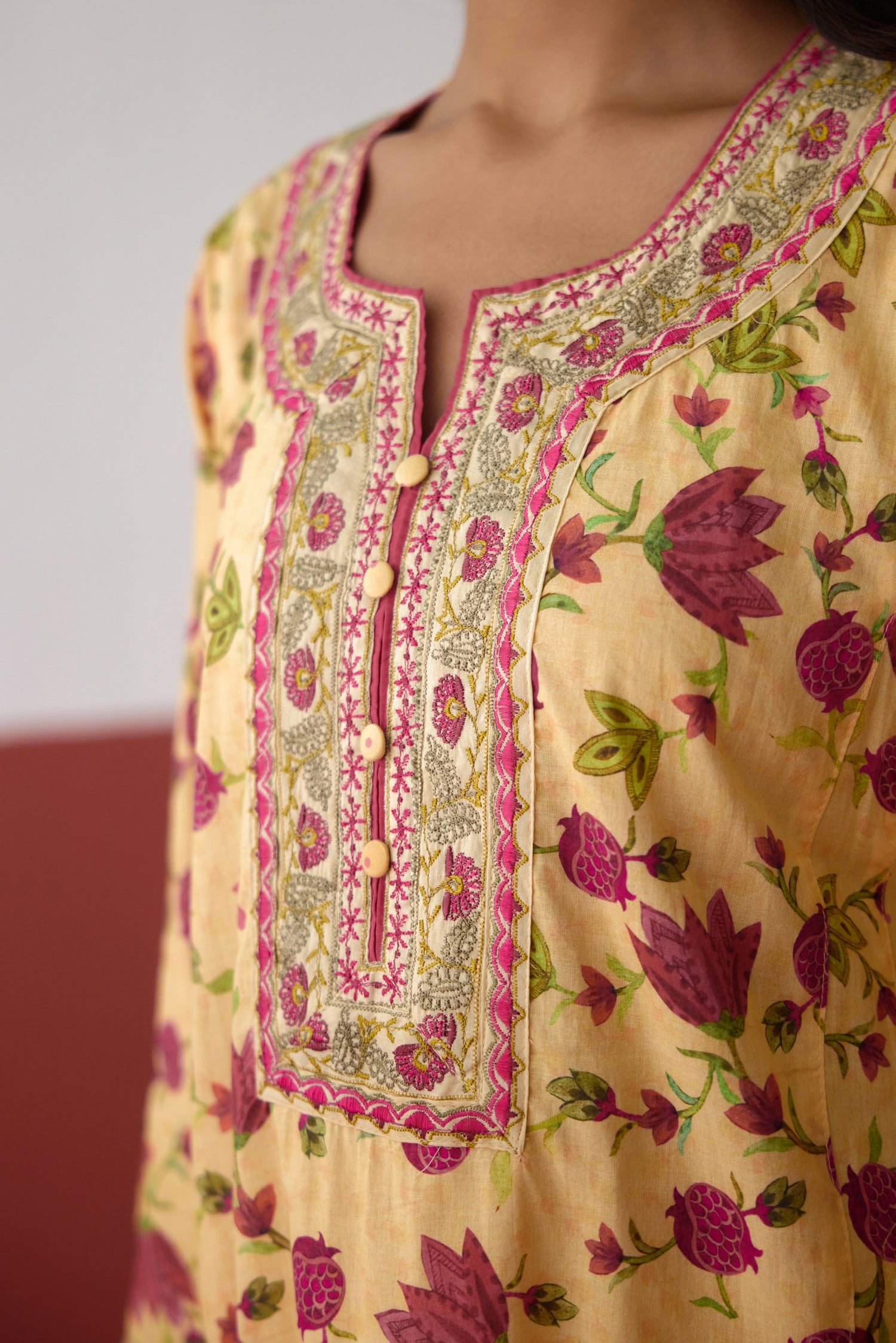 Tulsi Embroidered Cotton Printed Kurta Cream Pink (10083417981227)