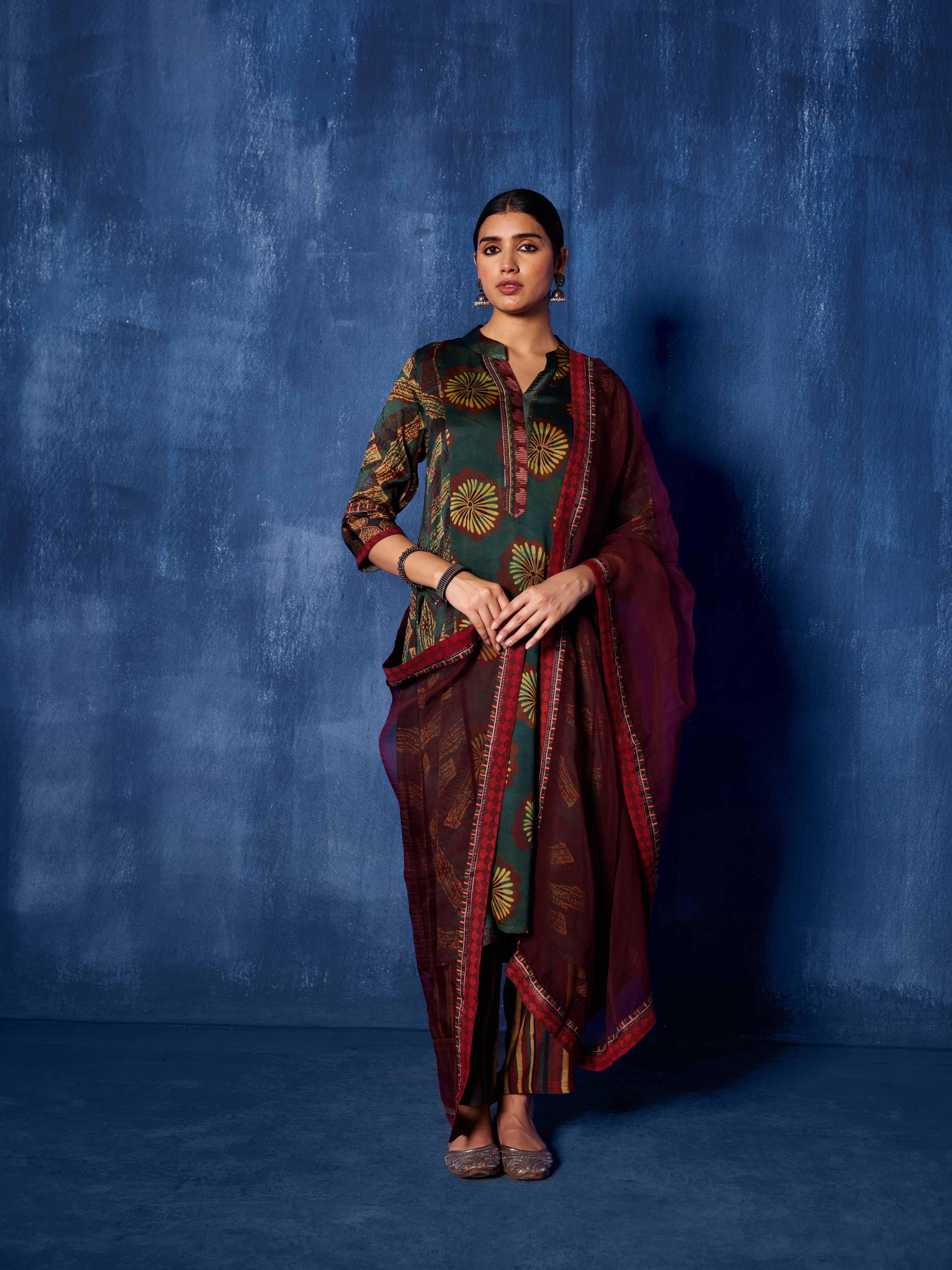 Ashni Kurta Bottle Green Sampada