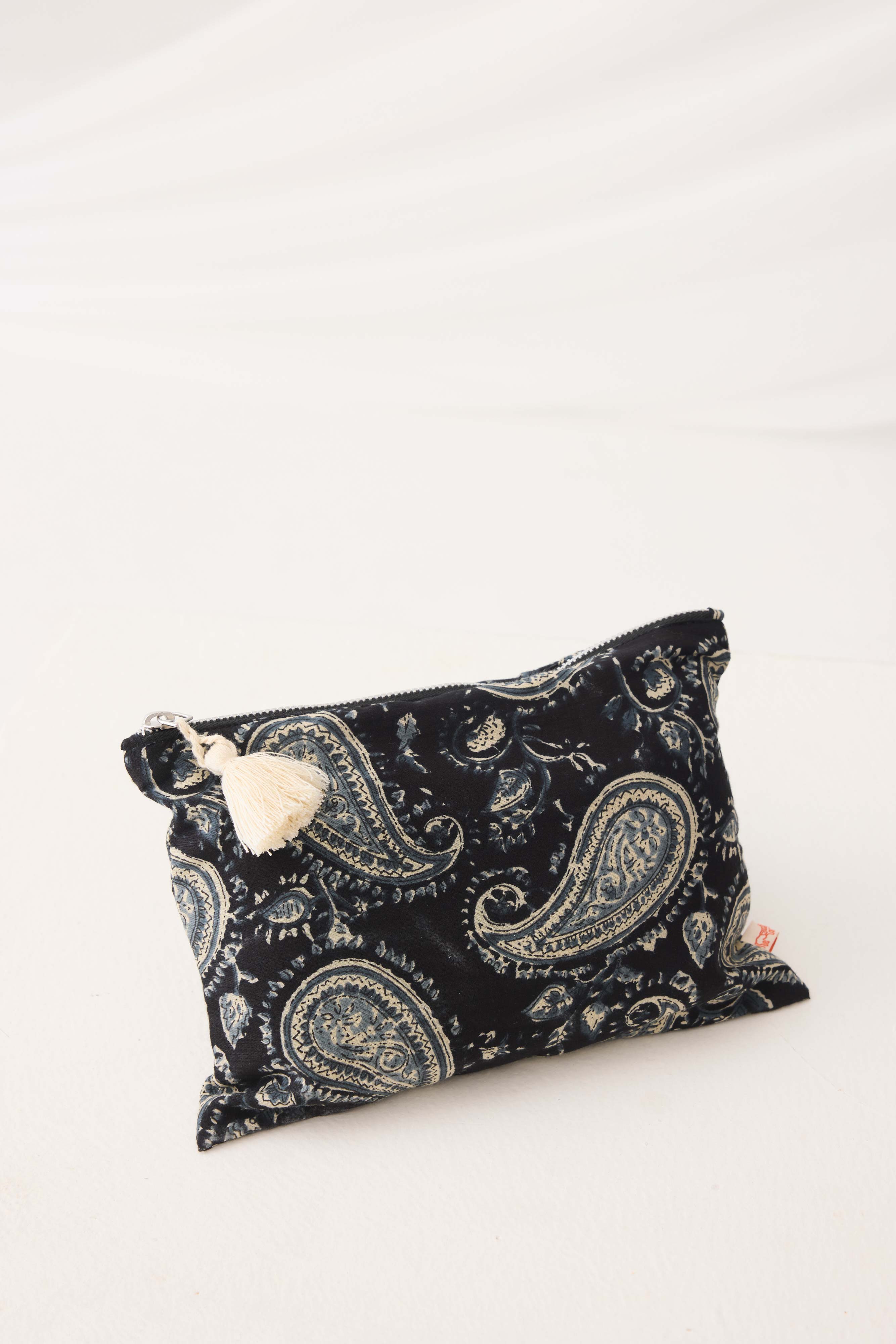 Utility Pouch Black (9967436136747)