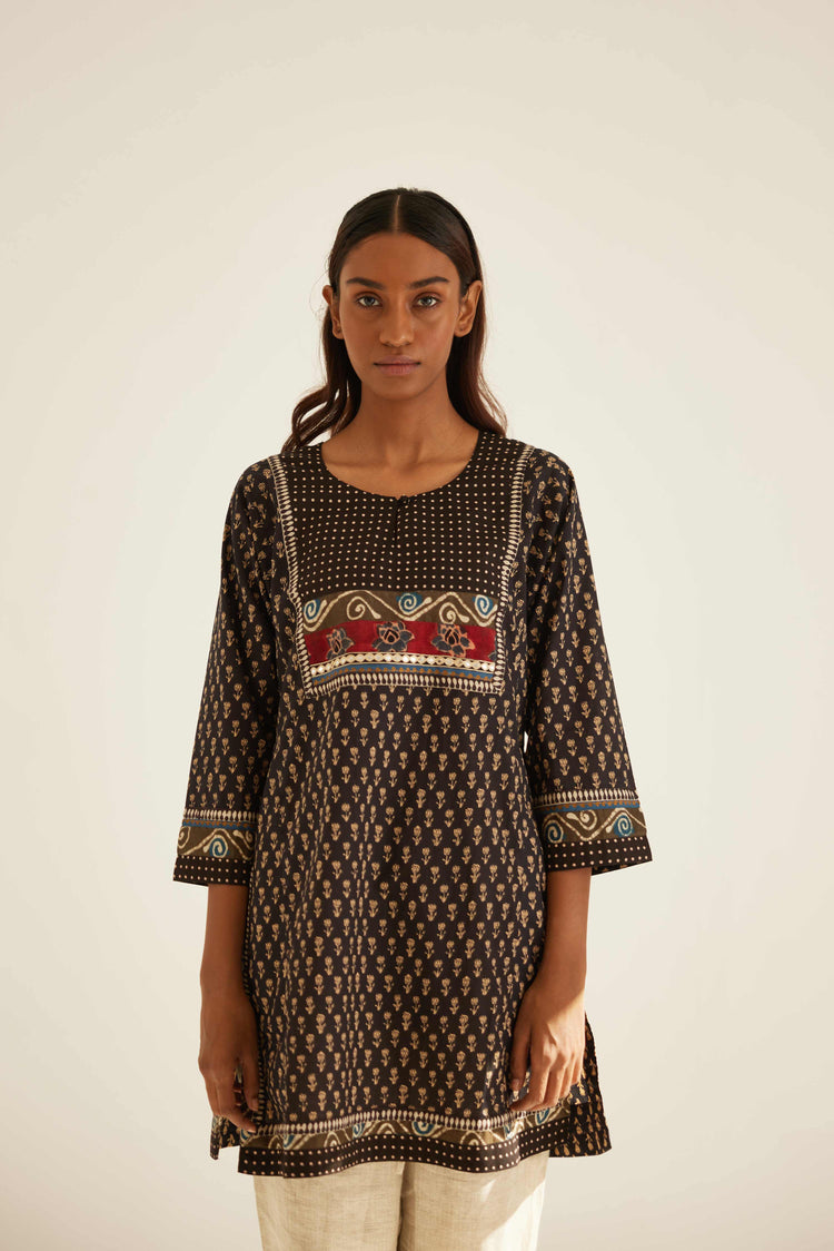 Yoke Kurti Black Beige (8569255723307)
