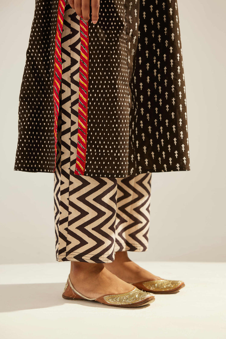 Rozana Pant Off White Black (8569550504235)