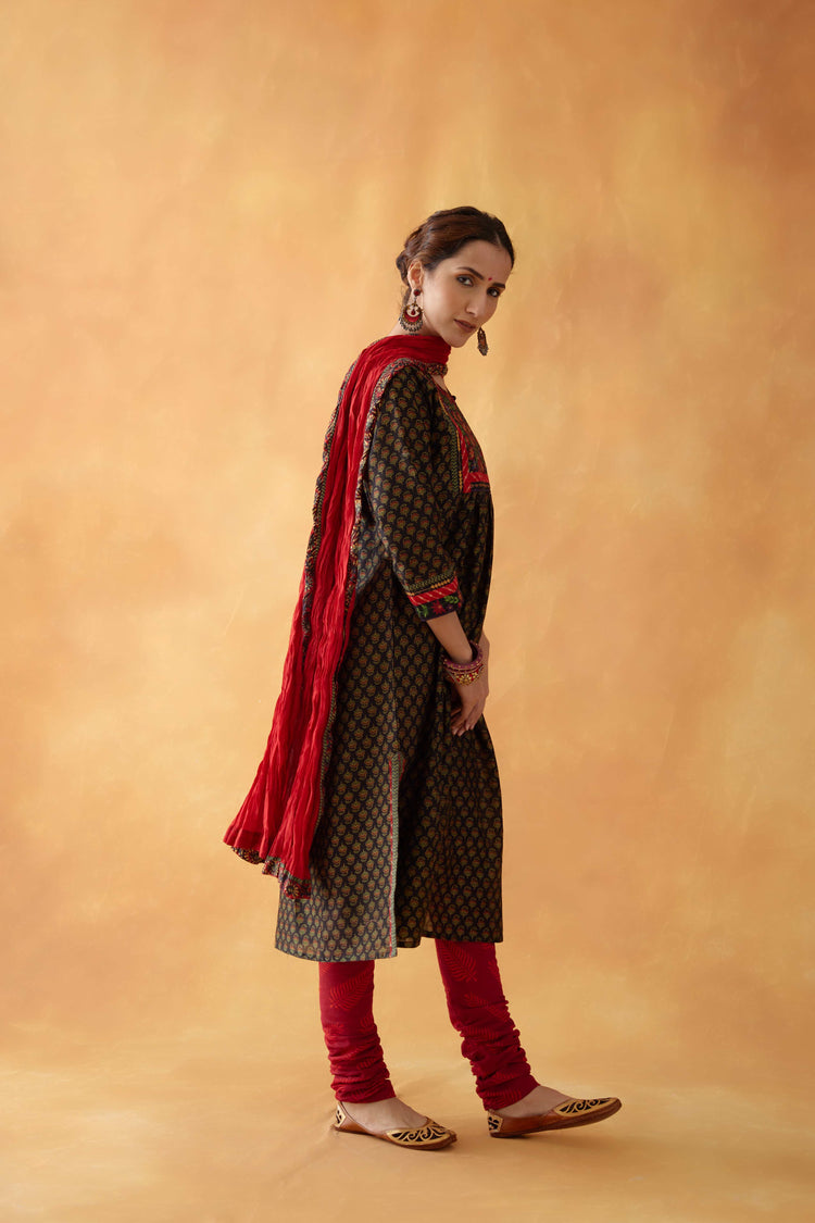 Rozana Cotton Crinkled Dupatta Red (8828636987691)