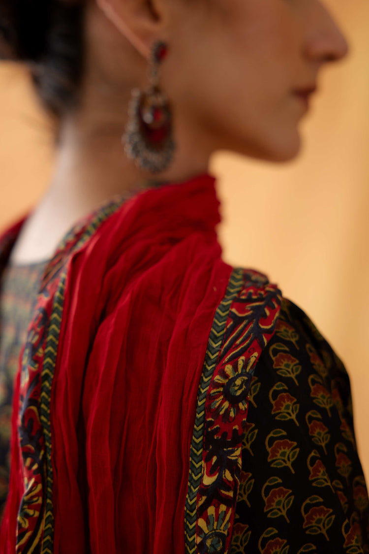 Rozana Cotton Crinkled Dupatta Red (8828636987691)