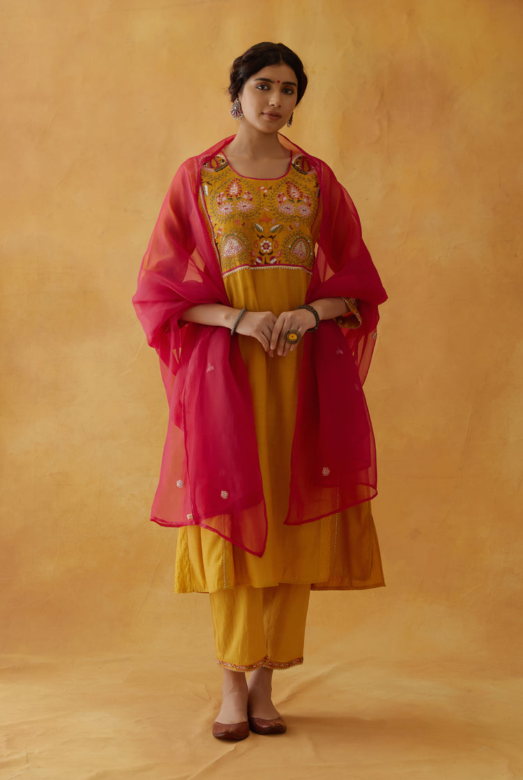 Tulsi Dupatta Pink (8811782340907)