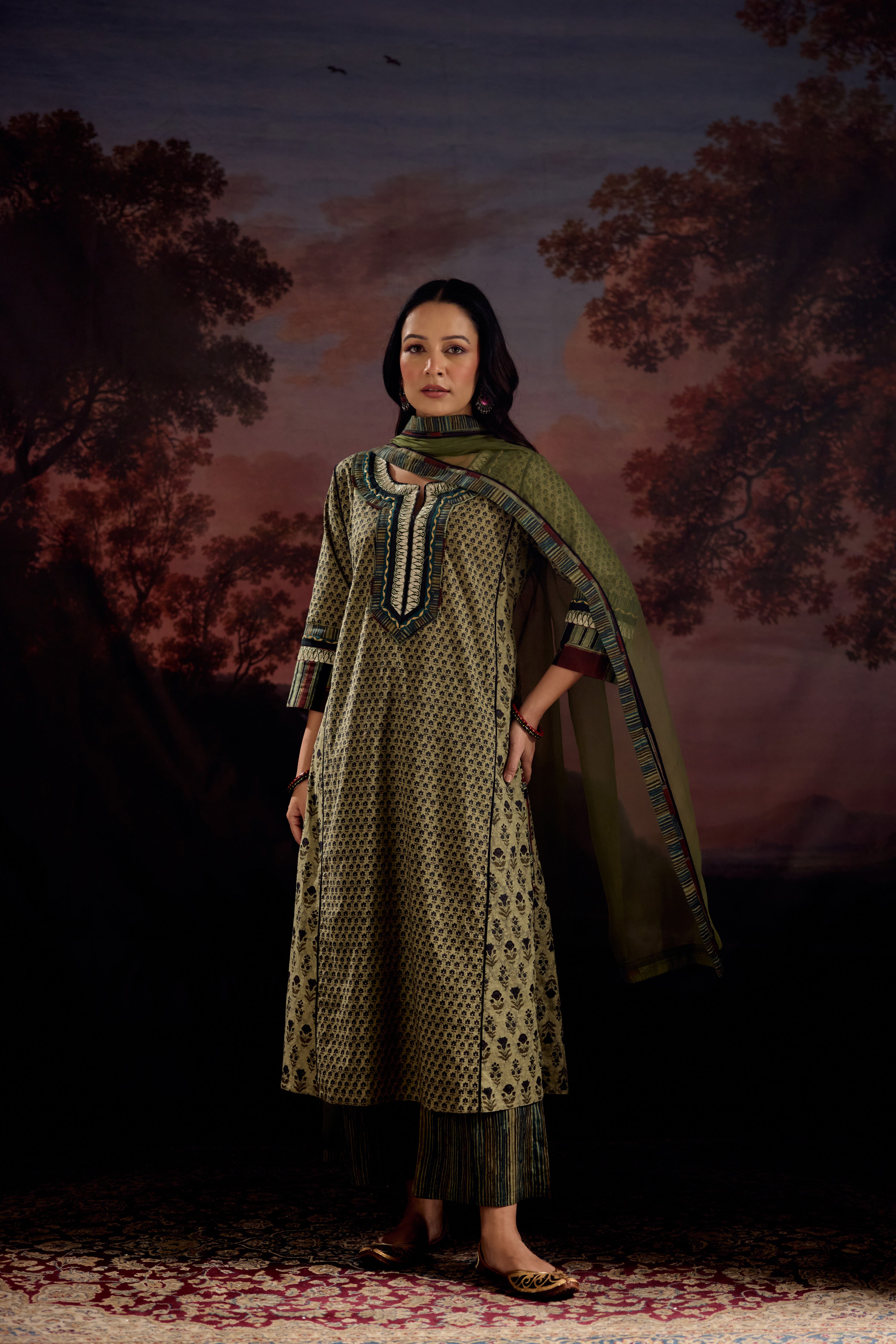 Medh Dupatta Green