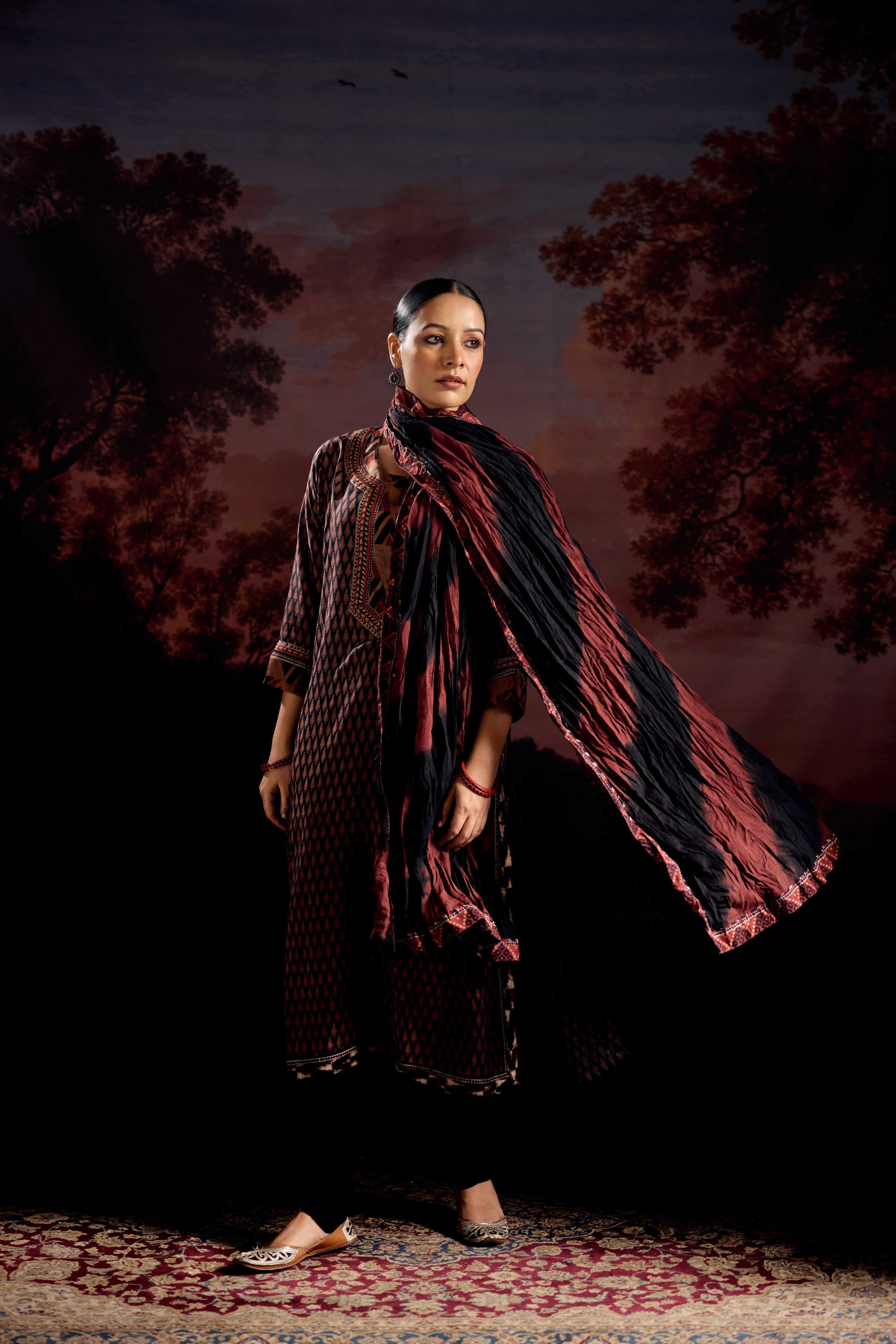 Rozana Dupatta Black Rust