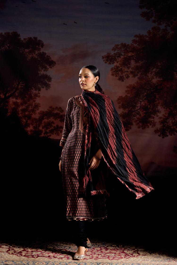 Rozana Dupatta Black Rust