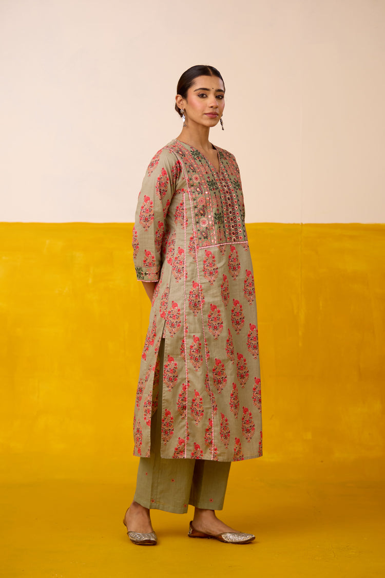 Tulsi Pant Sage Green