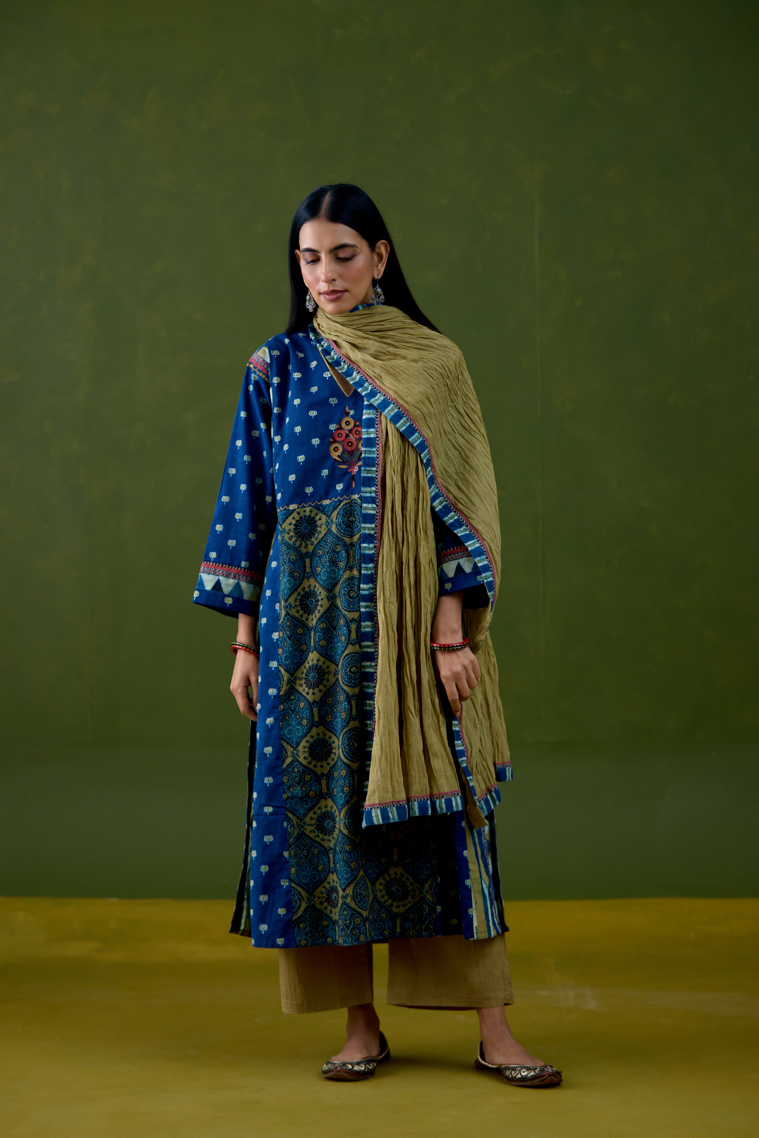 Rozana Dupatta Ochre Green