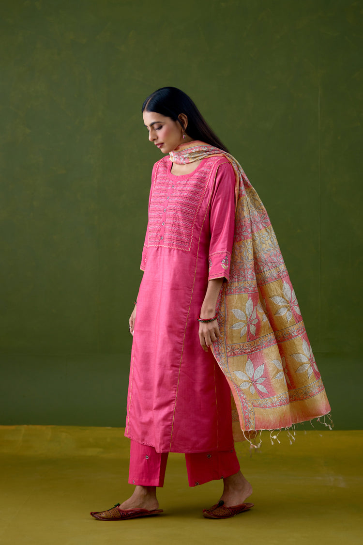 Dienne Tussar Silk Embroidered Kurta Pink