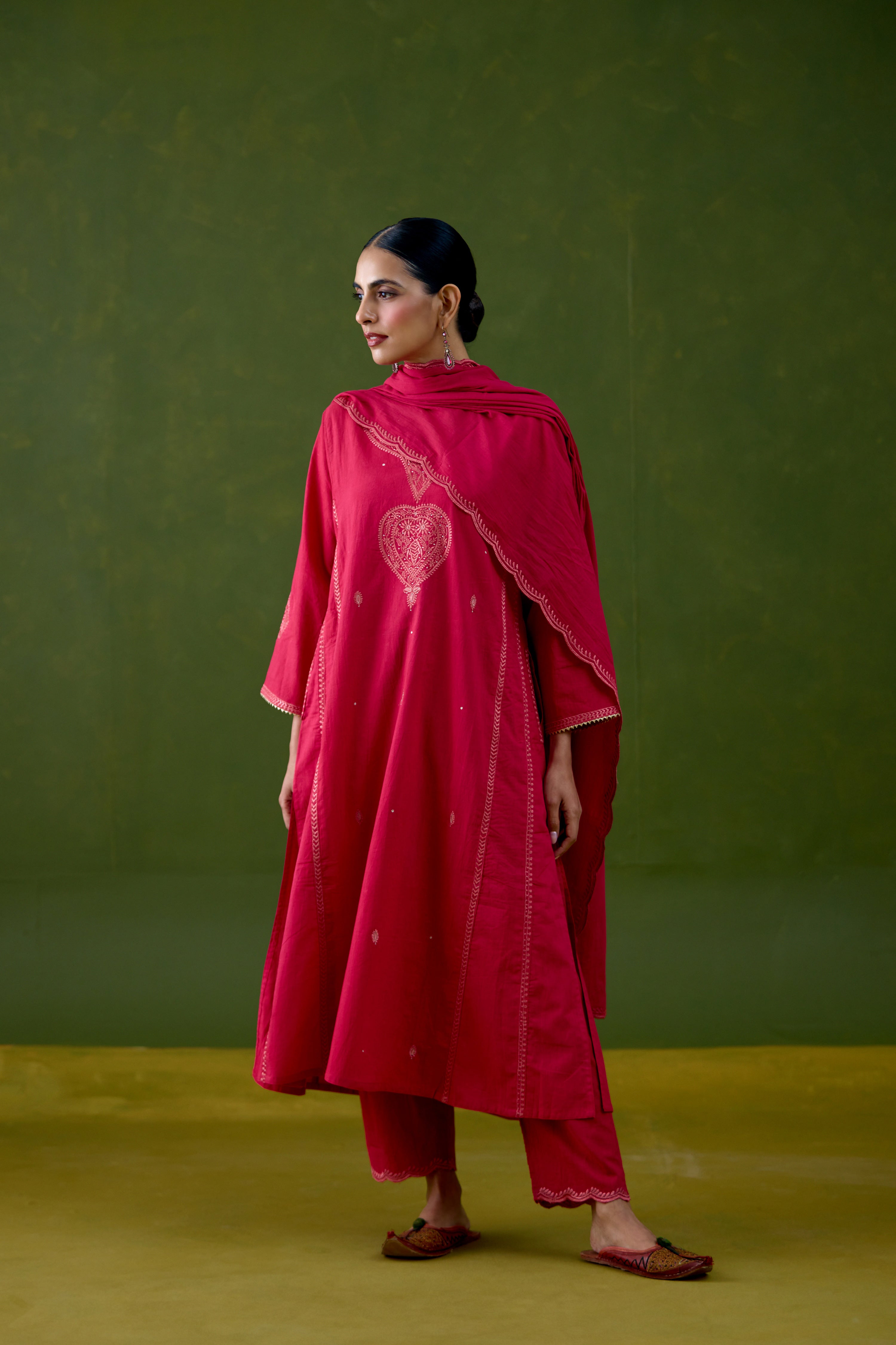 Tulsi Dupatta Pink
