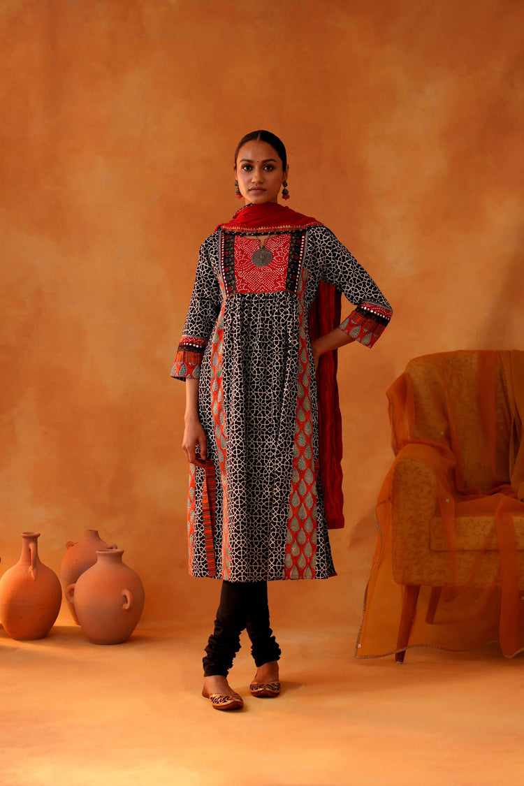 Rozana Cotton Crinkled Dupatta Red (8497140695339)