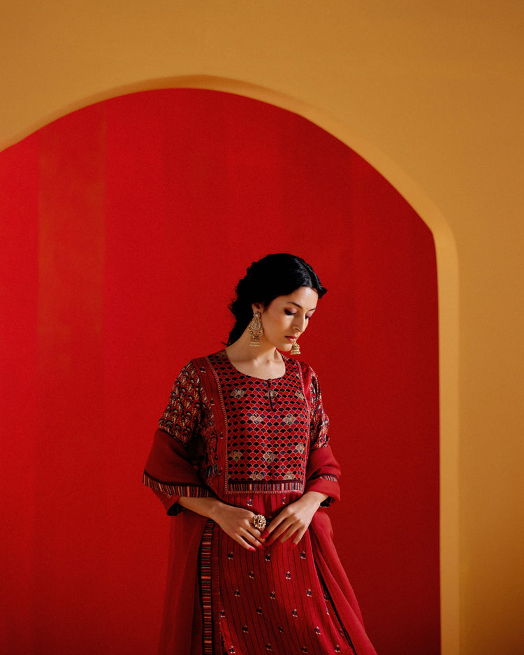Miran Kurta Red (8810179854635)