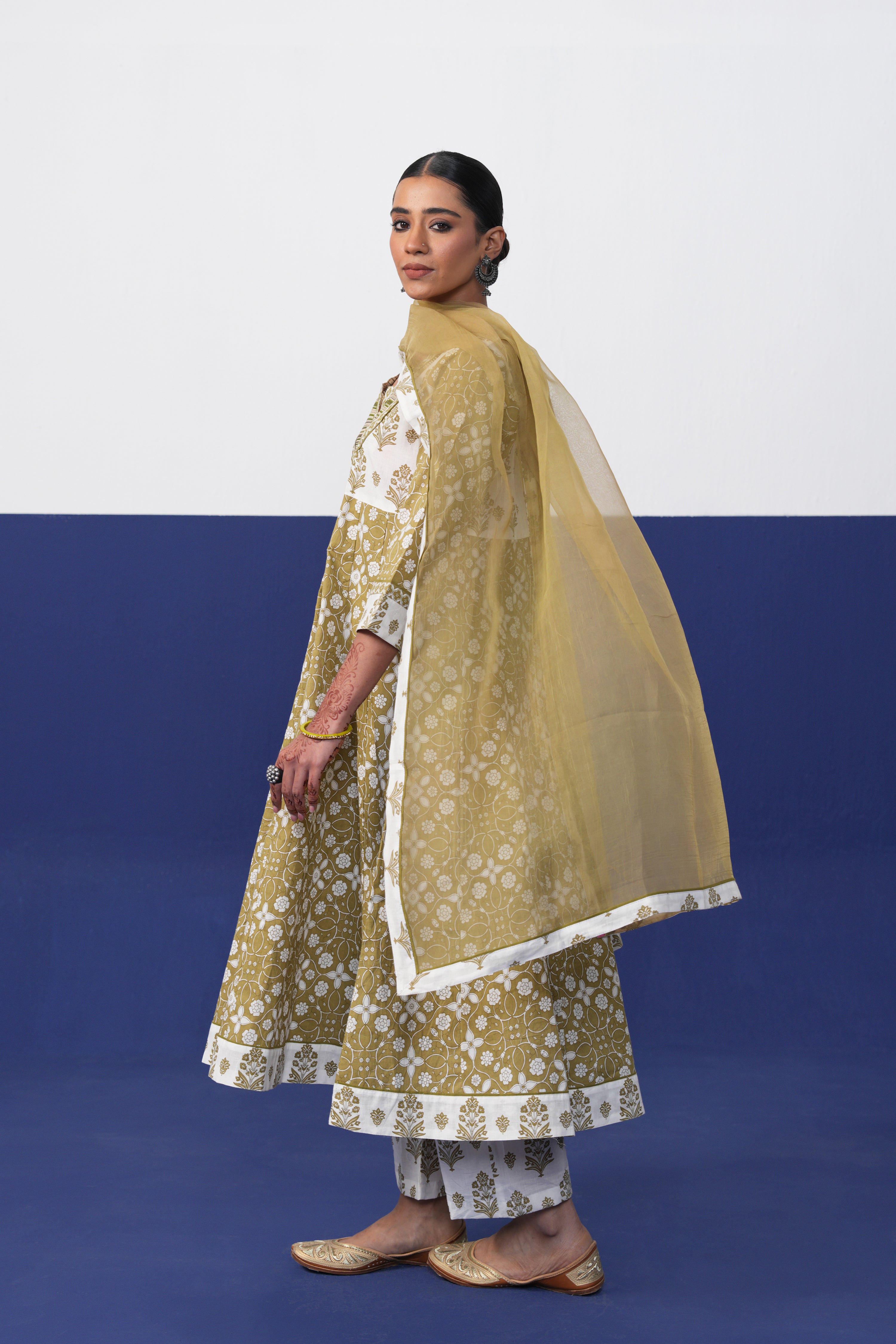Medh Dupatta Olive Green