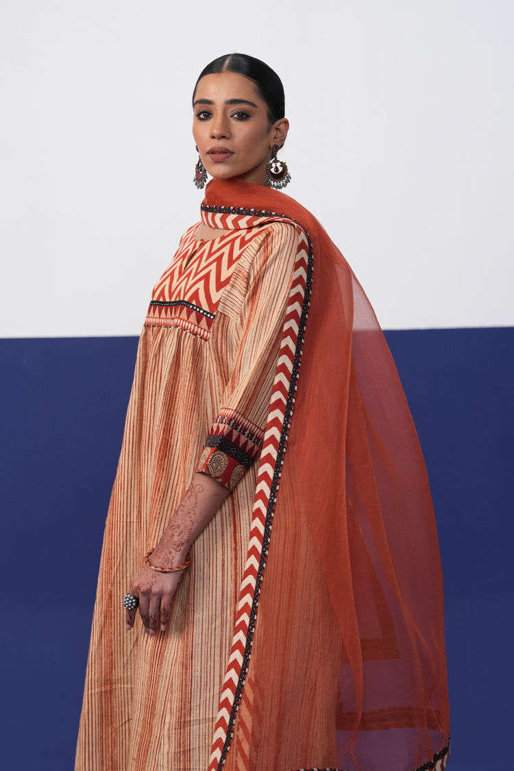 Medh Dupatta Rust