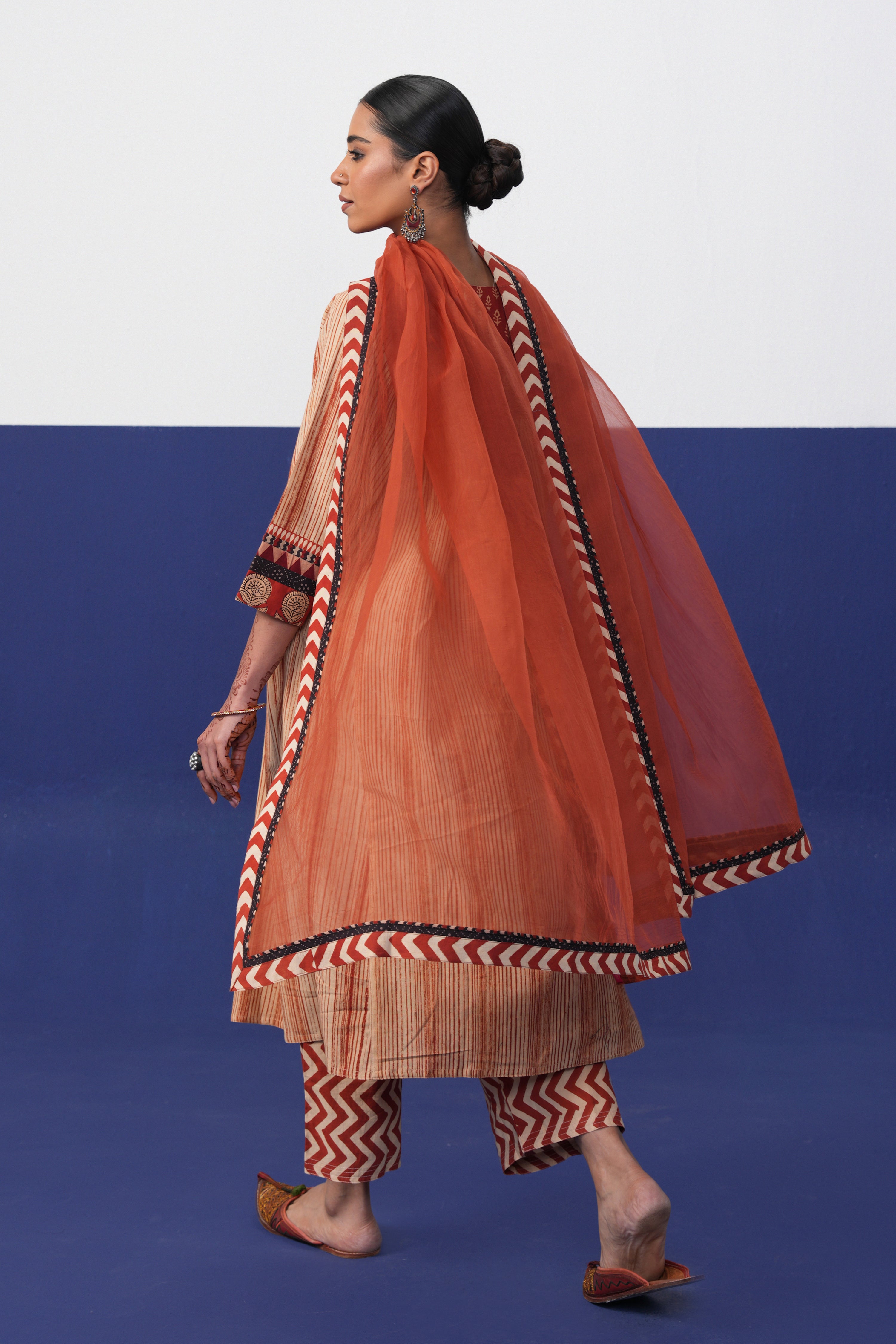 Medh Dupatta Rust