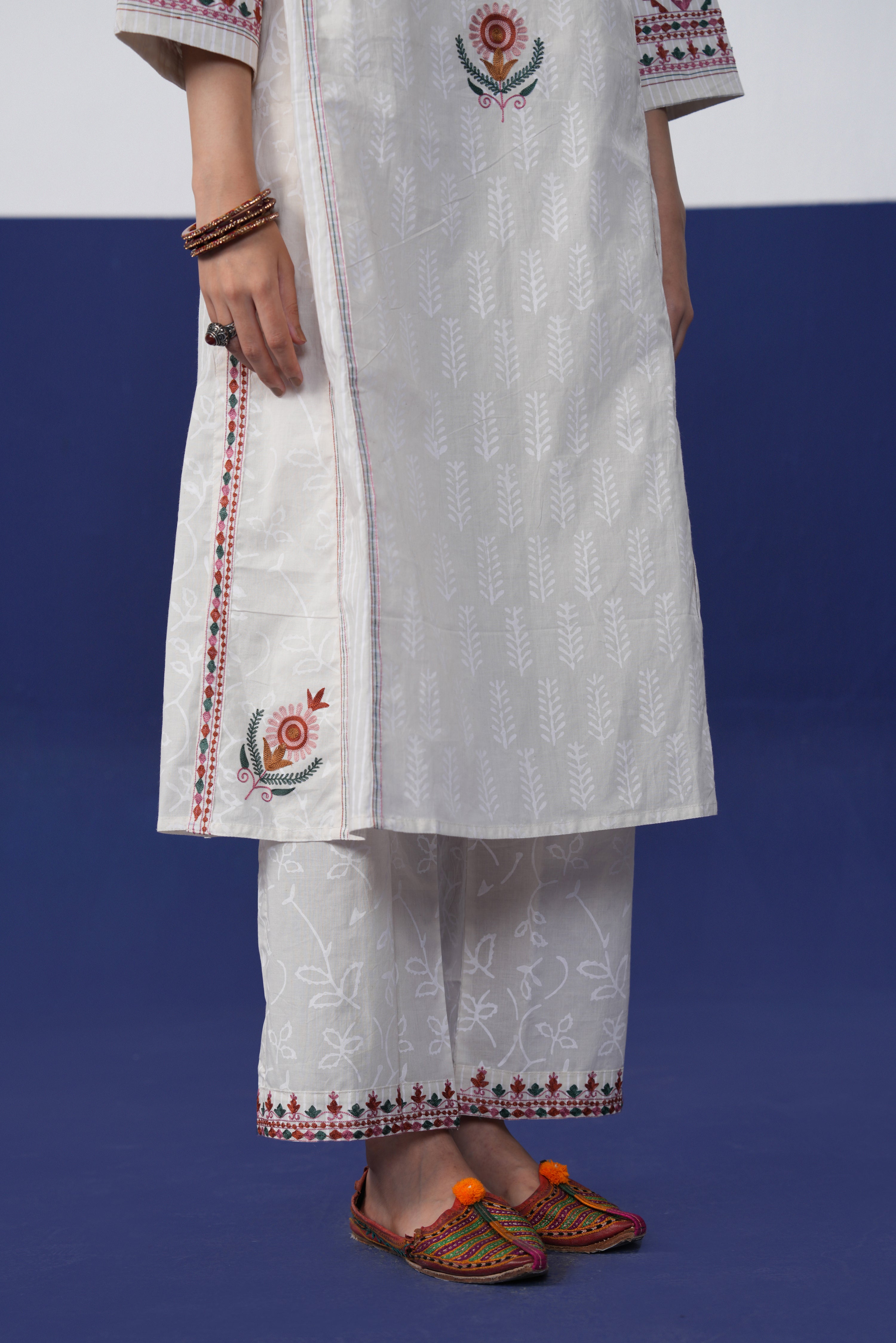 Tulsi Pant Cream