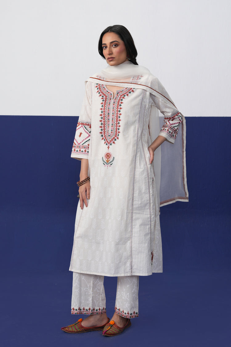 Tulsi Cotton Embroidered Kurta Off White
