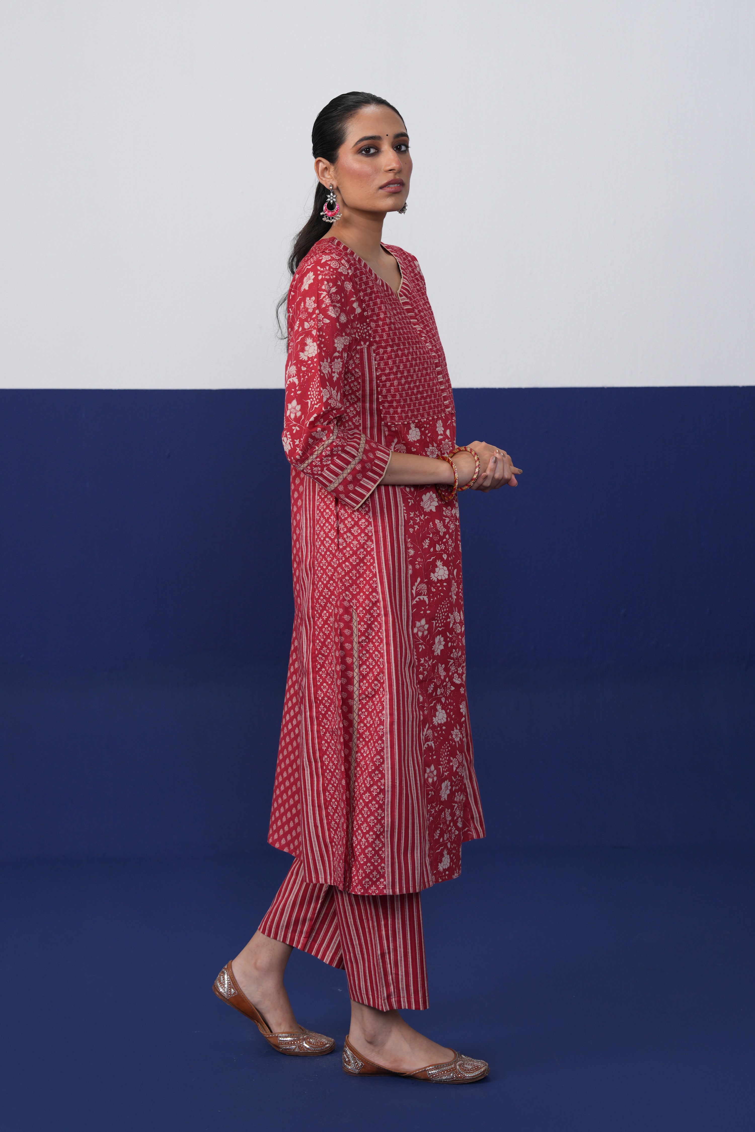 Tulsi Pant Red