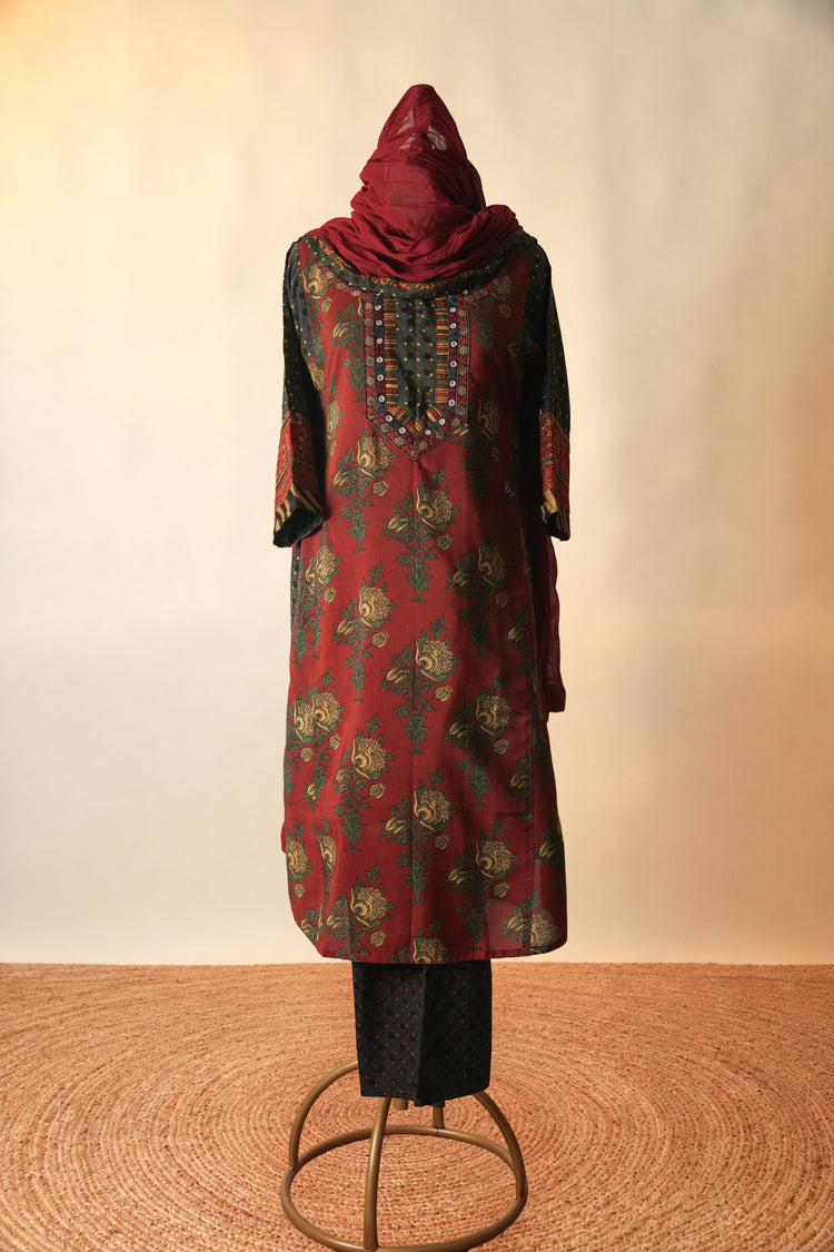 Rozana Crinkled Cotton Dupatta Maroon Orange