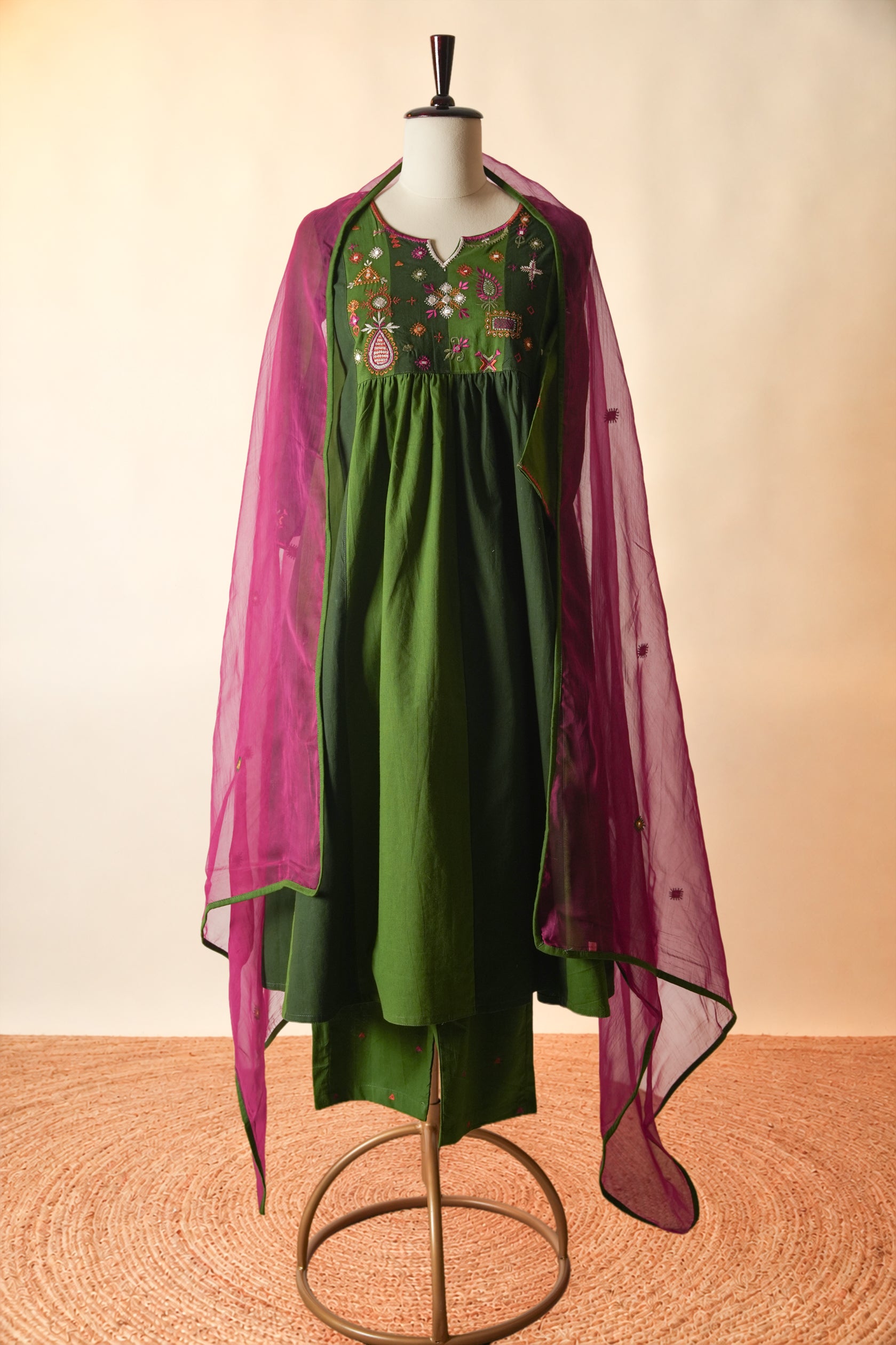 Rozana Embroidered Straight Pant Green