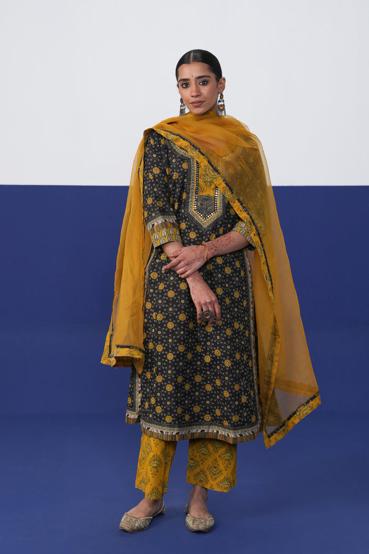 Medh Dupatta Mustard