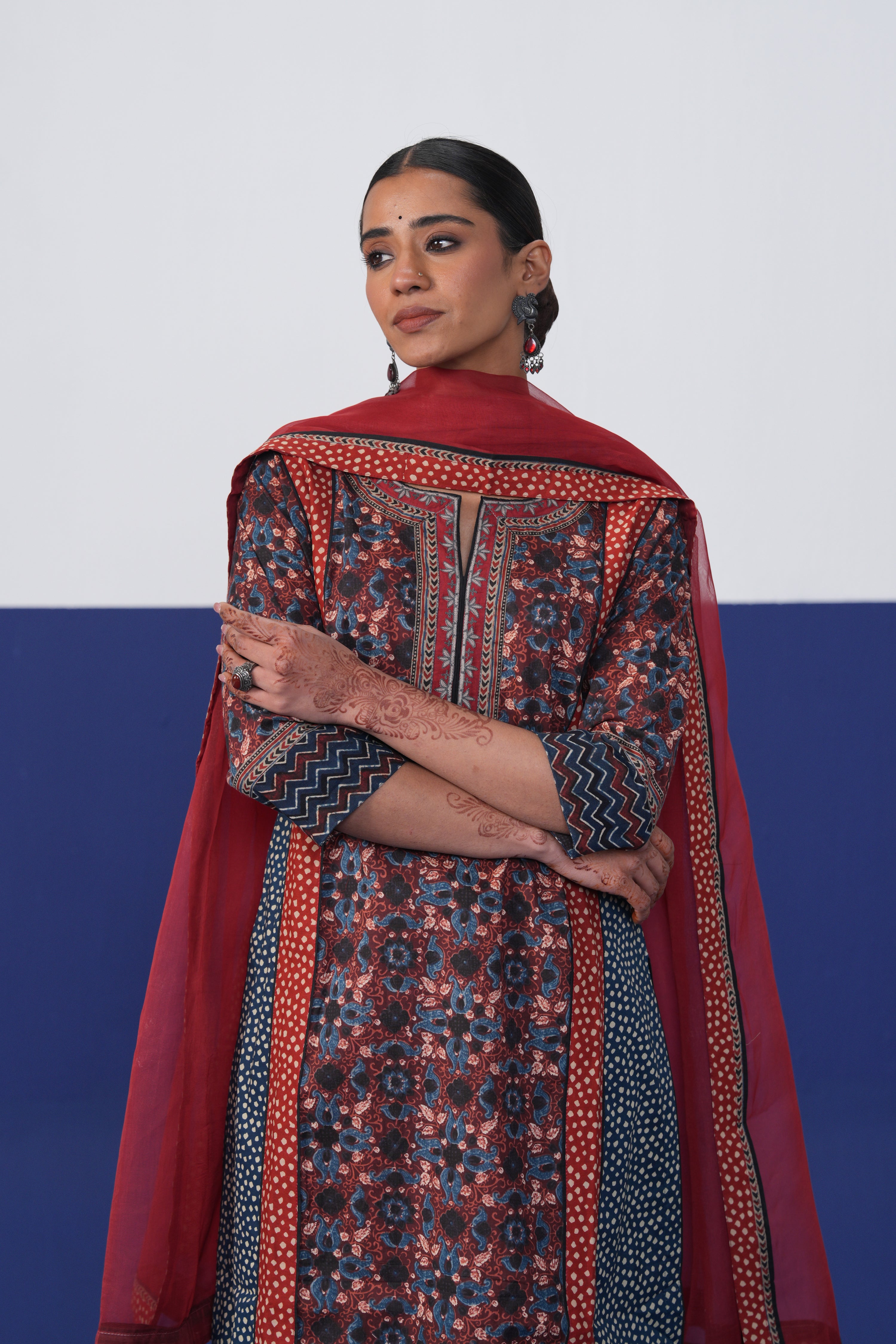 Medh Dupatta Maroon