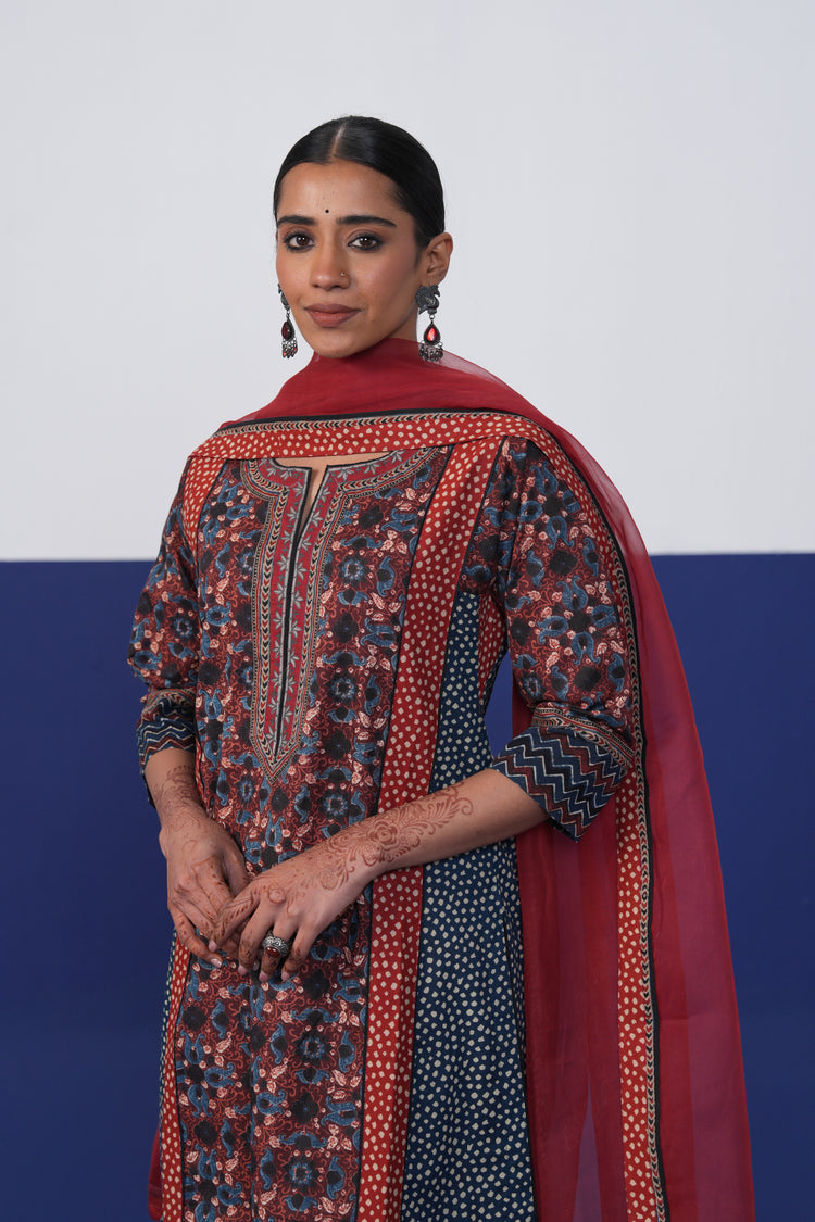 Medh Dupatta Maroon
