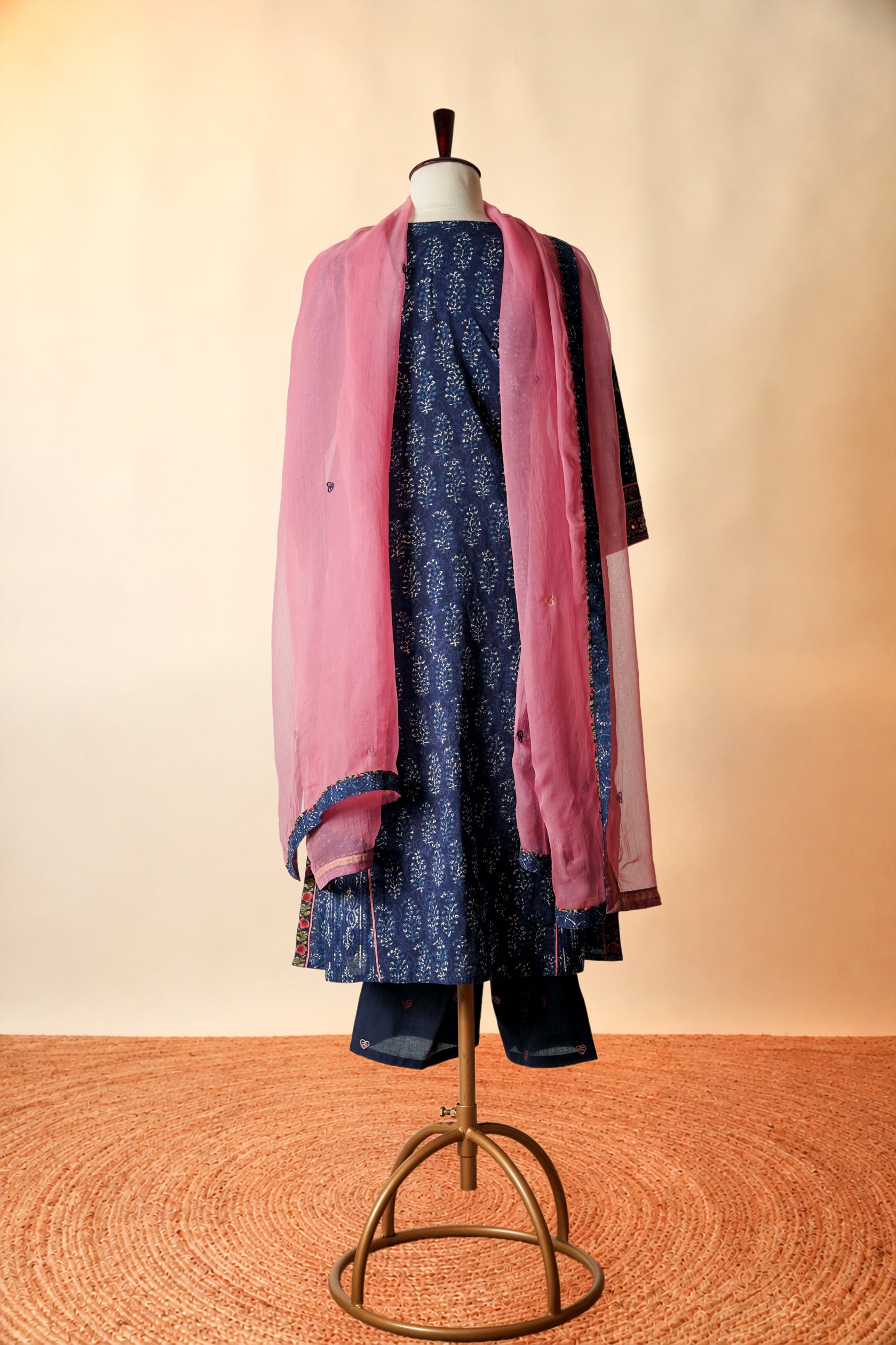Medh Embroidered Treated Chiffon Dupatta Blush Pink