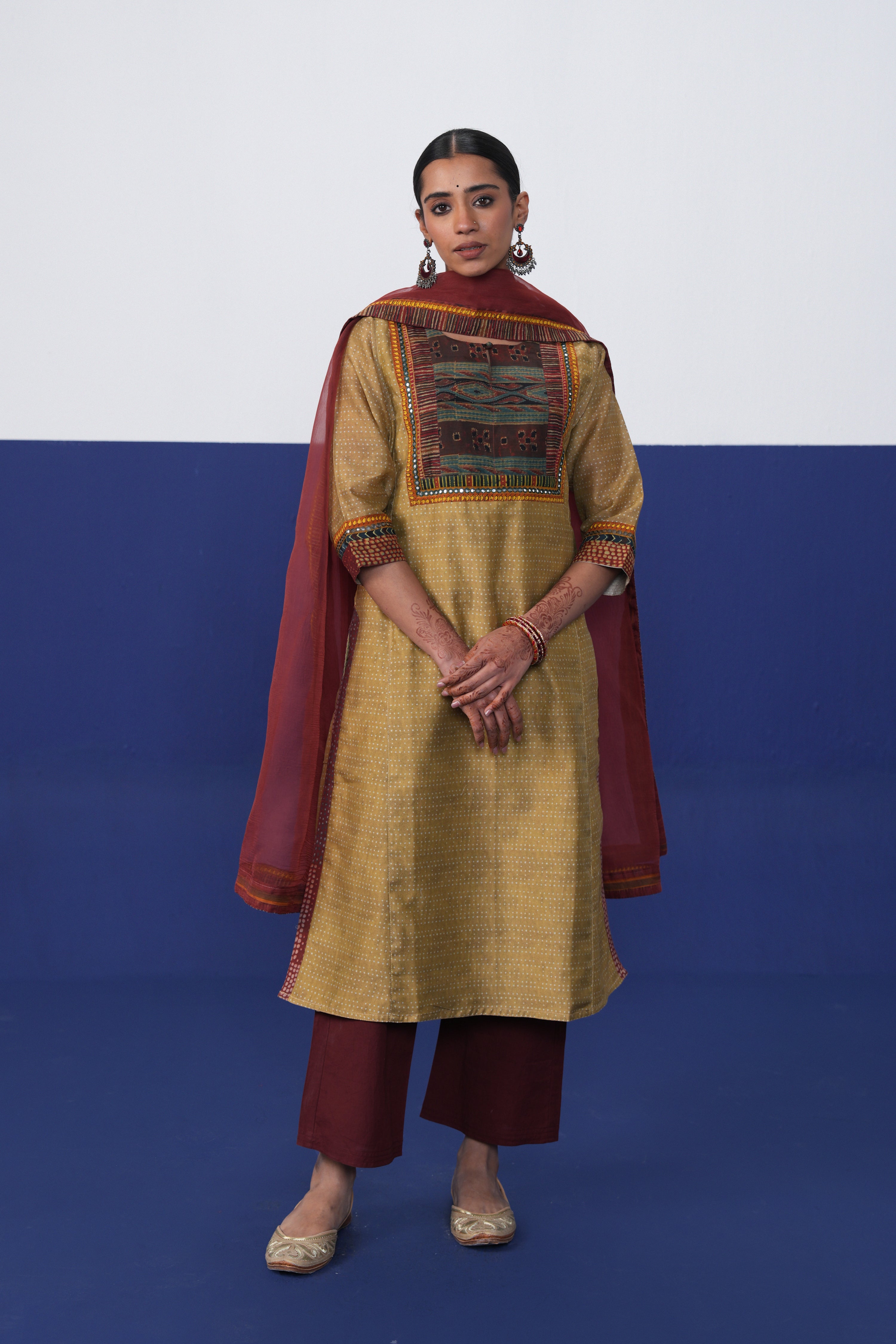 Medh Dupatta Maroon
