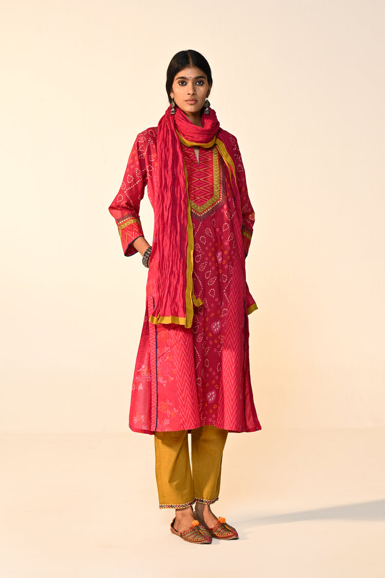 Adya Cotton Bandhani Printed Kurta Pink (Set Of 3)