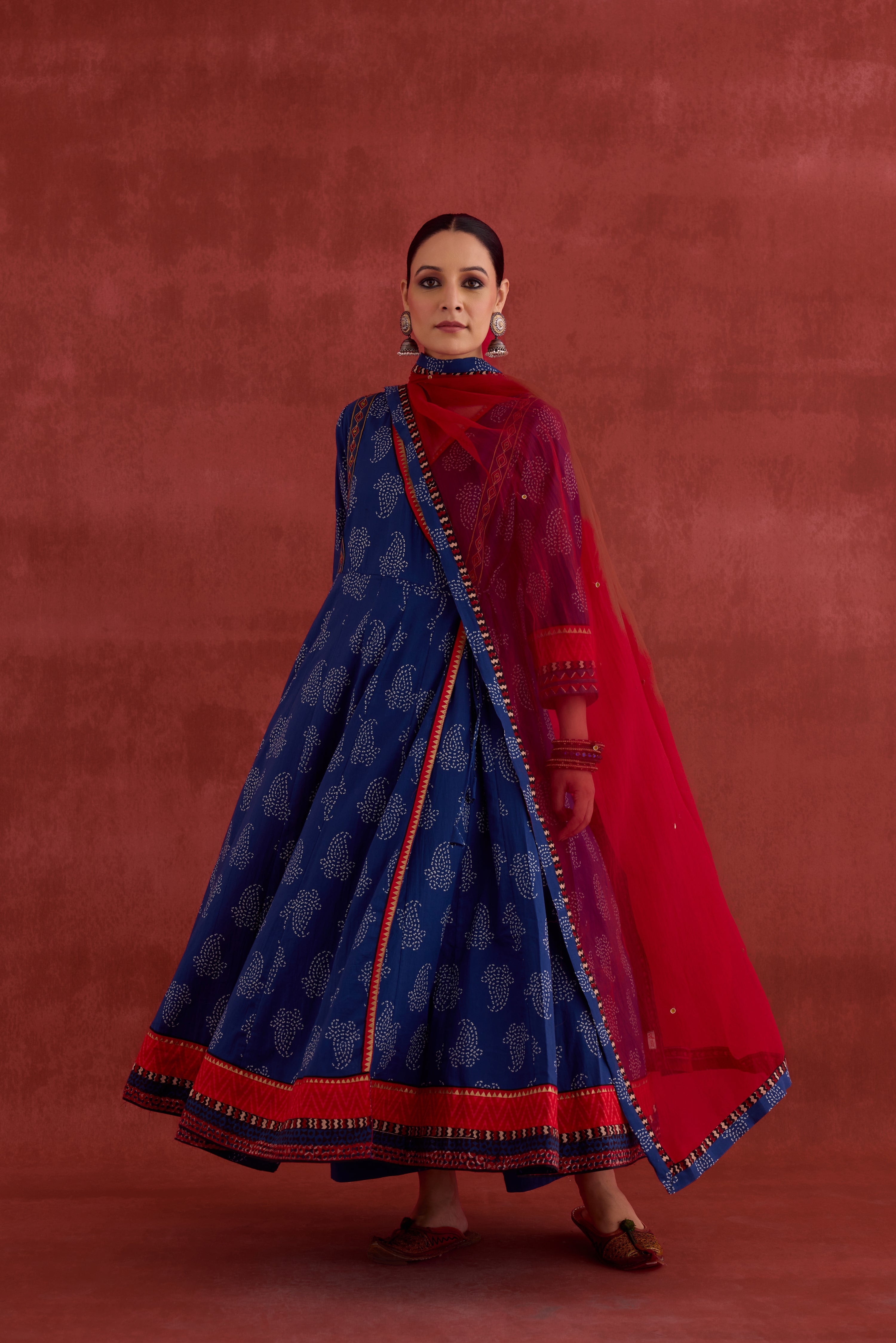 Ira Dupatta Red (10040110842155)