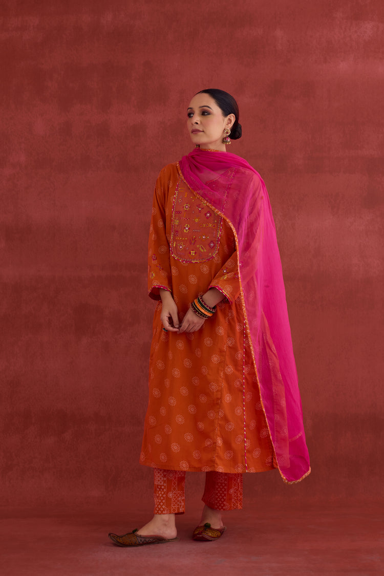 Tulsi Embroidered Printed Kurta Orange (10039958044971)