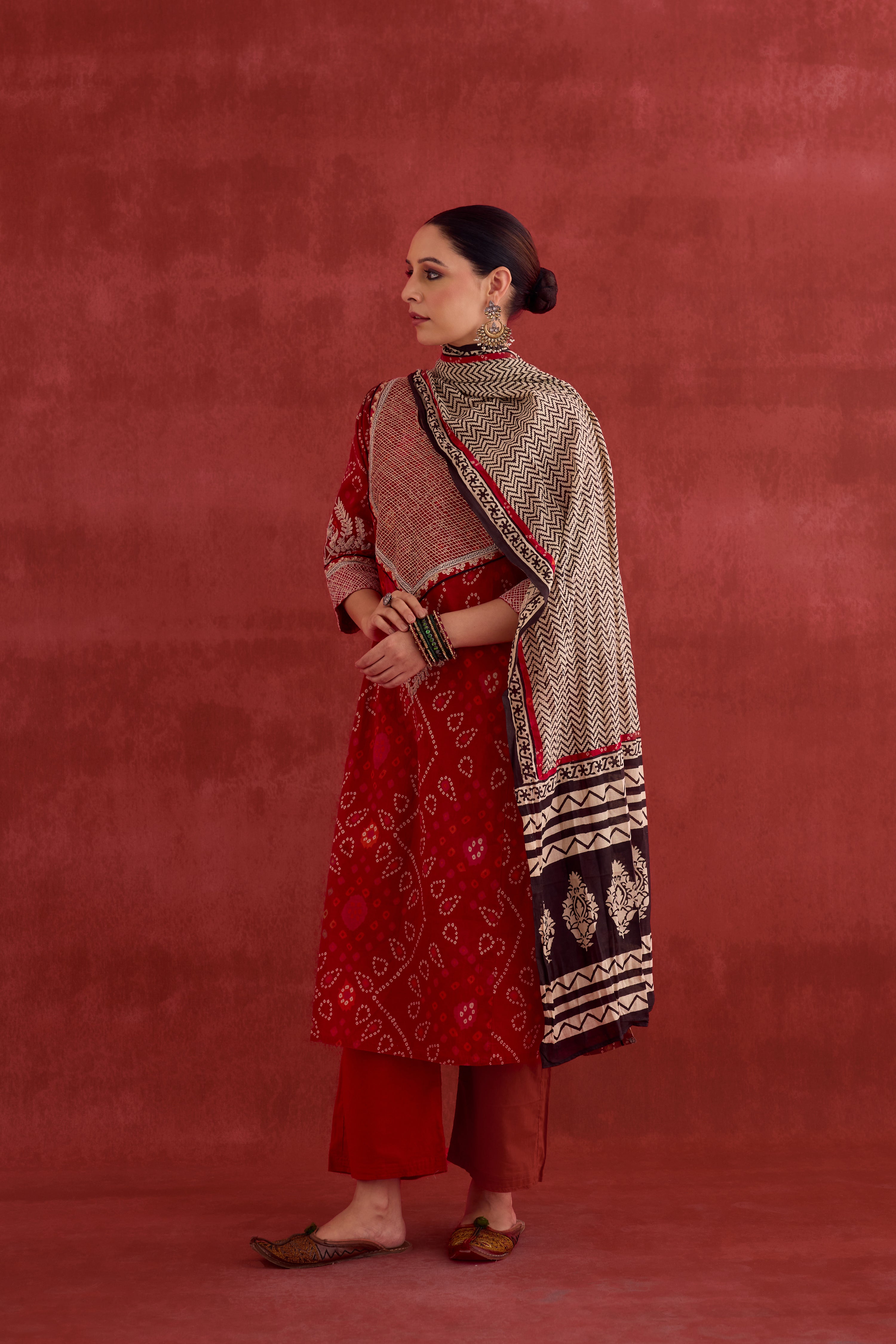 Dienne Dupatta Off White Black (10040133583147)