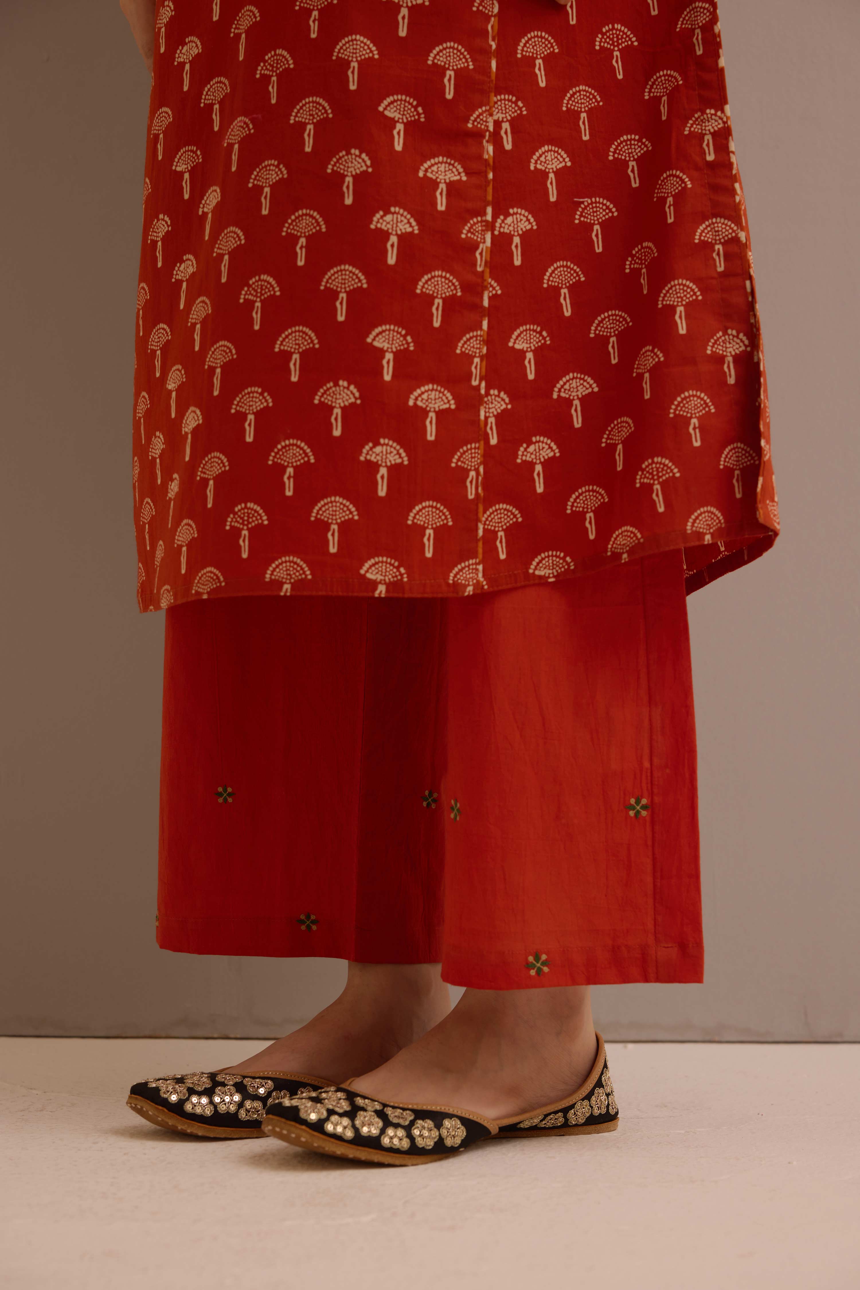 Straight Cotton Solid Embroidered Pant Rust