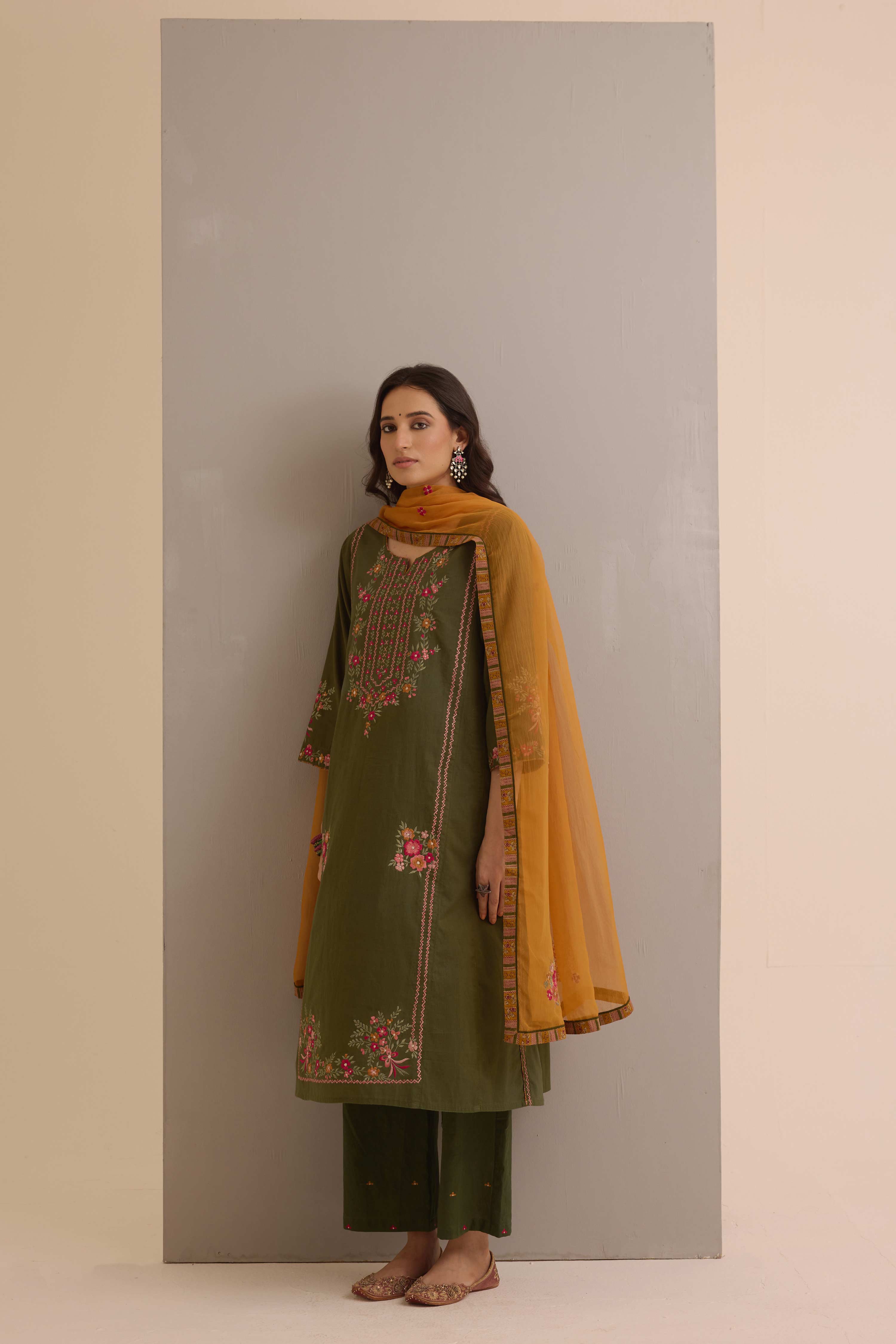 Medh Embroidered Treated Chiffon Dupatta Mustard