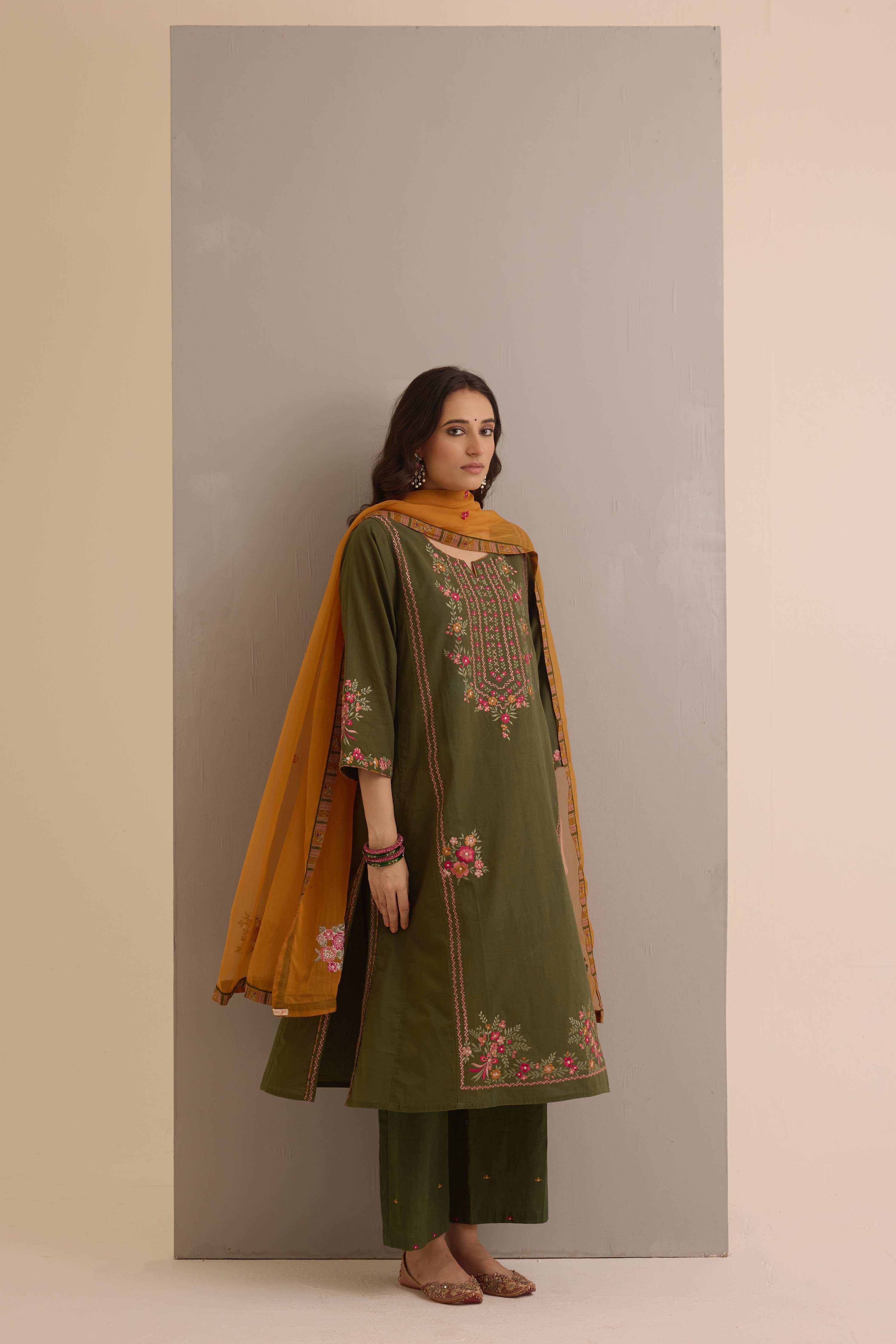 Medh Embroidered Treated Chiffon Dupatta Mustard