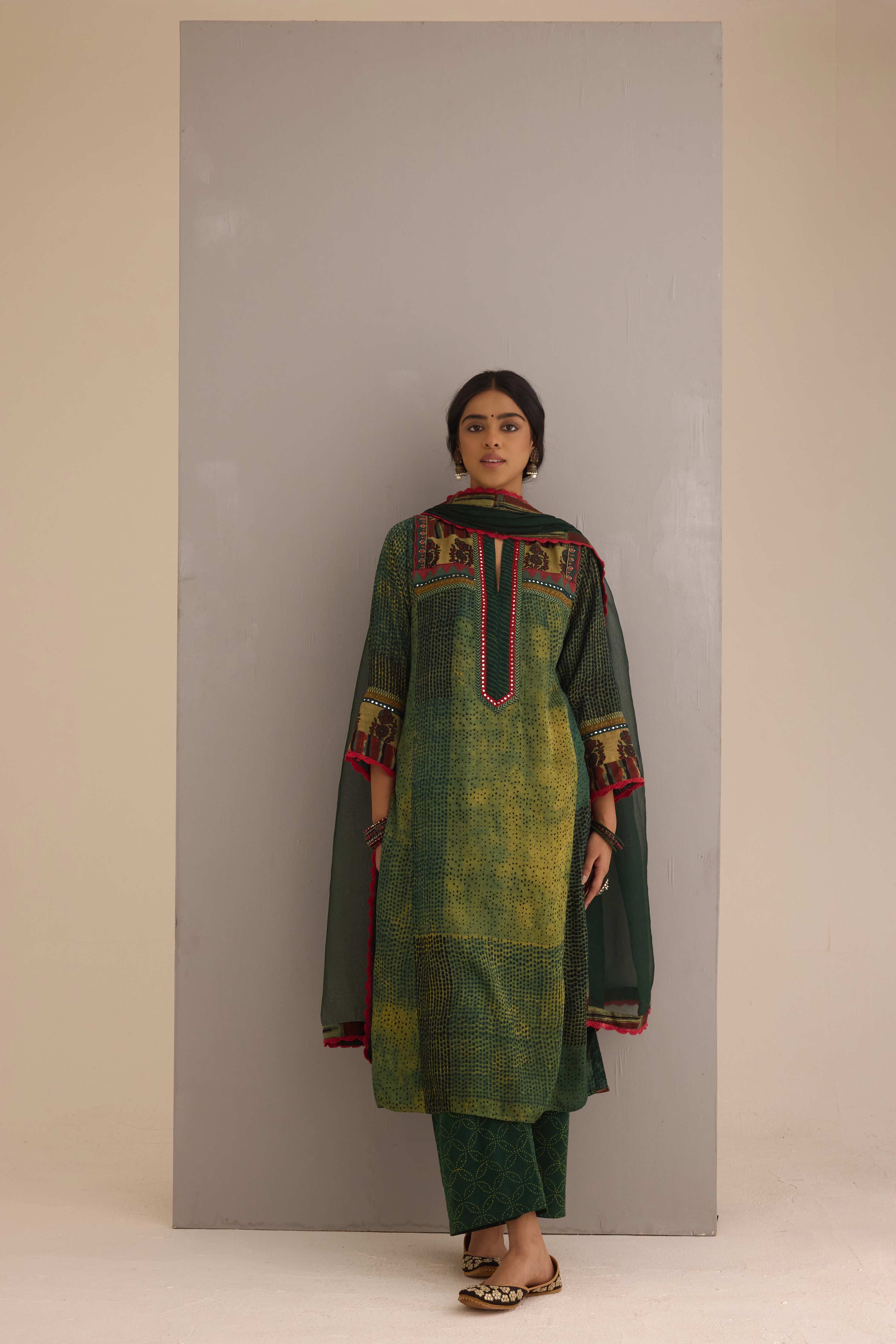 Medh Treated Chiffon Dupatta Green