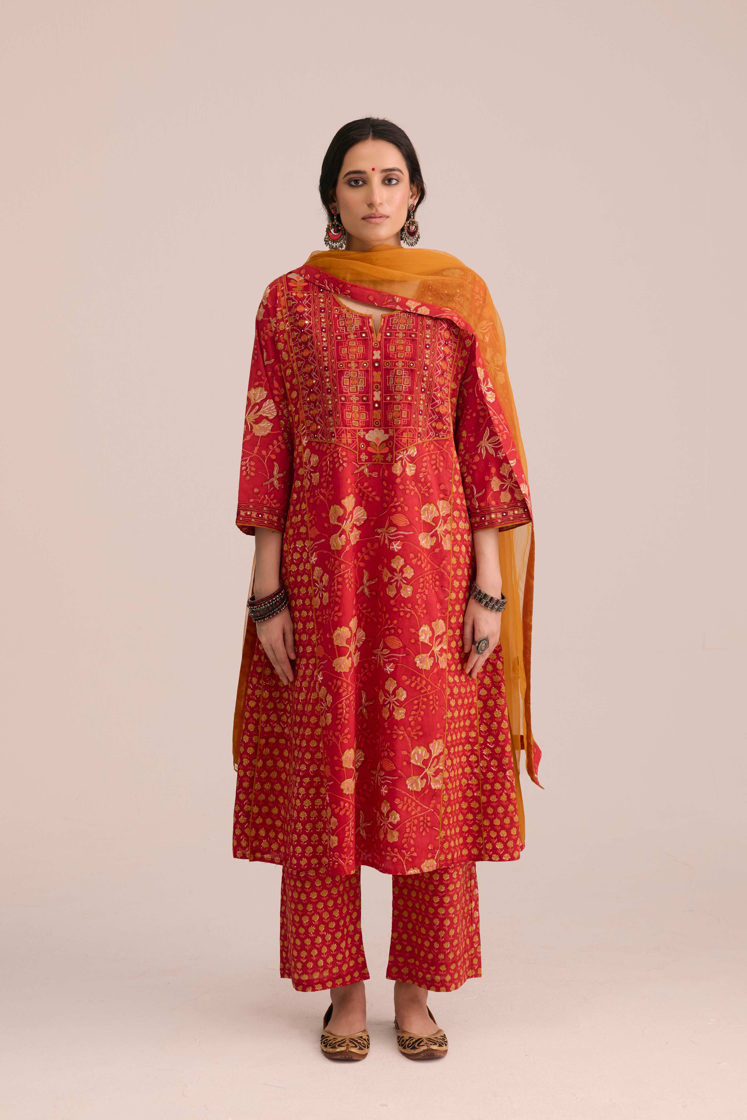 Medh Embroidered Treated Chiffon Dupatta Mustard