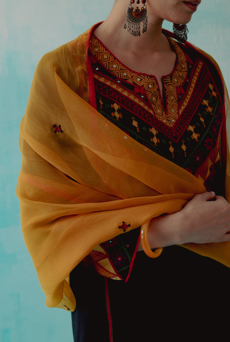 Noori Kurta Black (8344688394539)