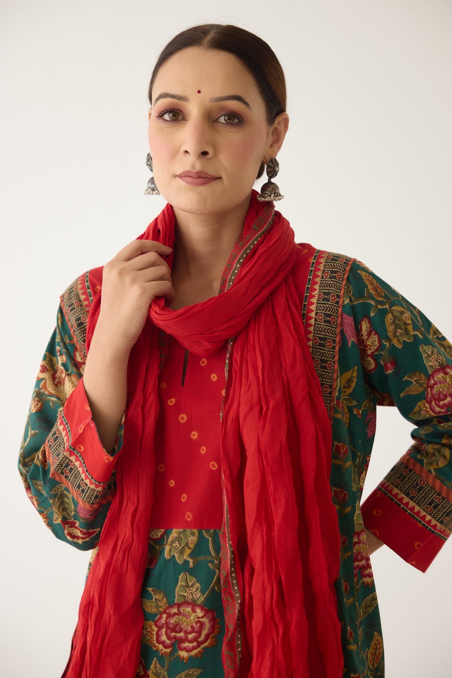 Adya Kurta Green/ Red (Set of 3) (9996981600555)