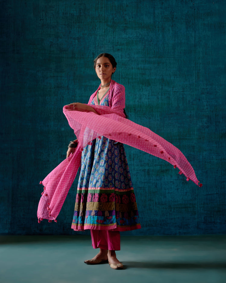 Nargis Kurta Blue Pink (7152340271151)