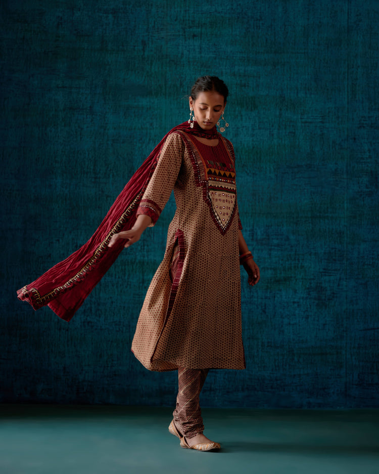 Devi Kurta Beige Maroon (7152337354799)