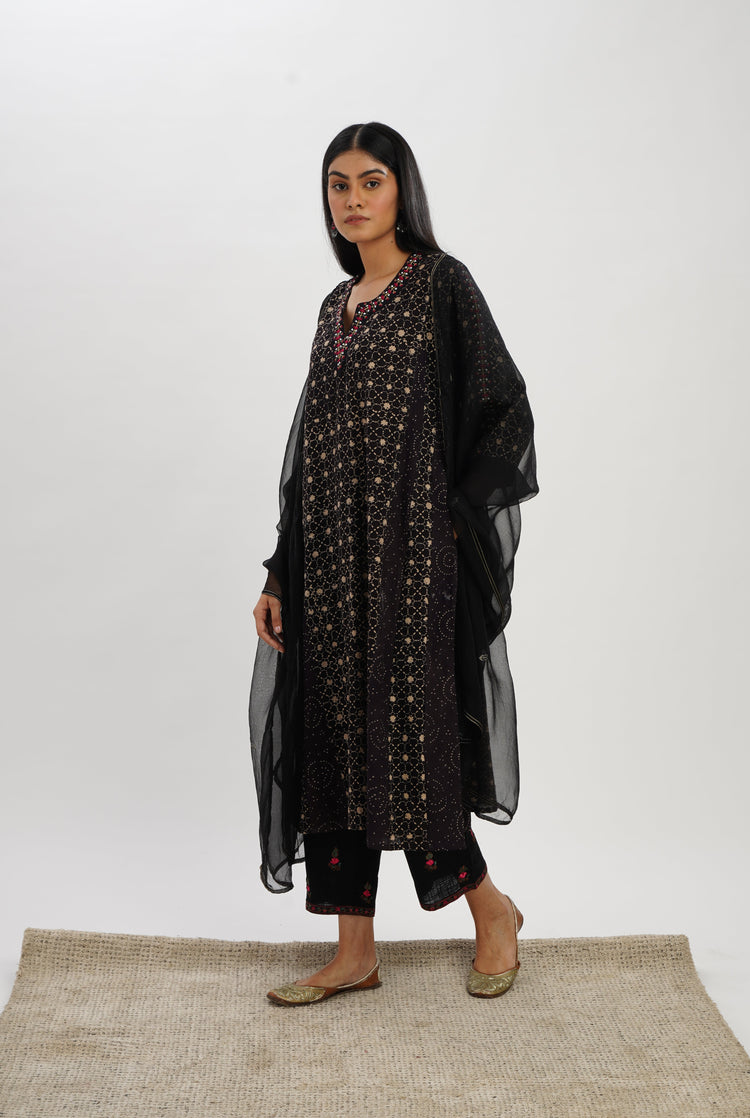 Tulsi Dupatta Black (8054131982635)