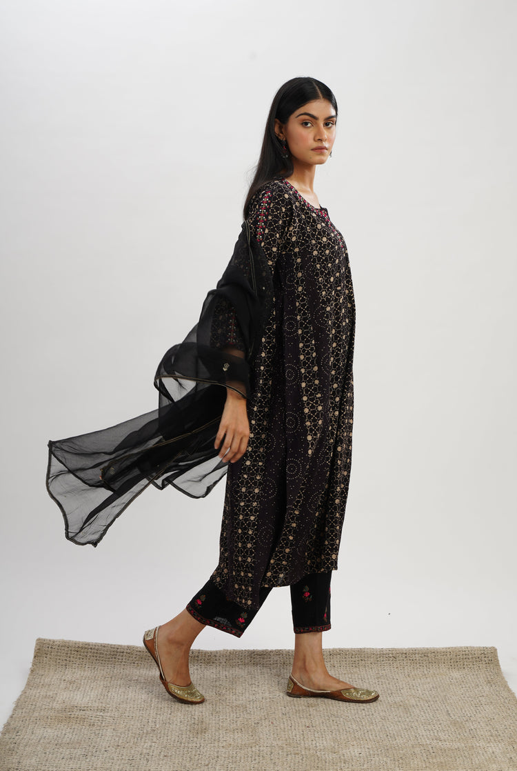 Tulsi Dupatta Black (8054131982635)
